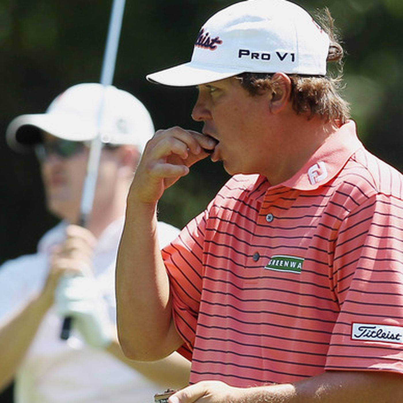 Jason Dufner, pink striped shirt, white cap, HD Desktop Wallpaper