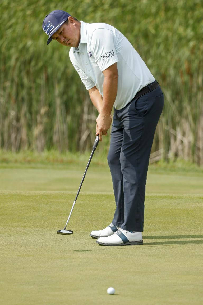 Jason Dufner, white shirt, navy cap, SD Phone Wallpaper
