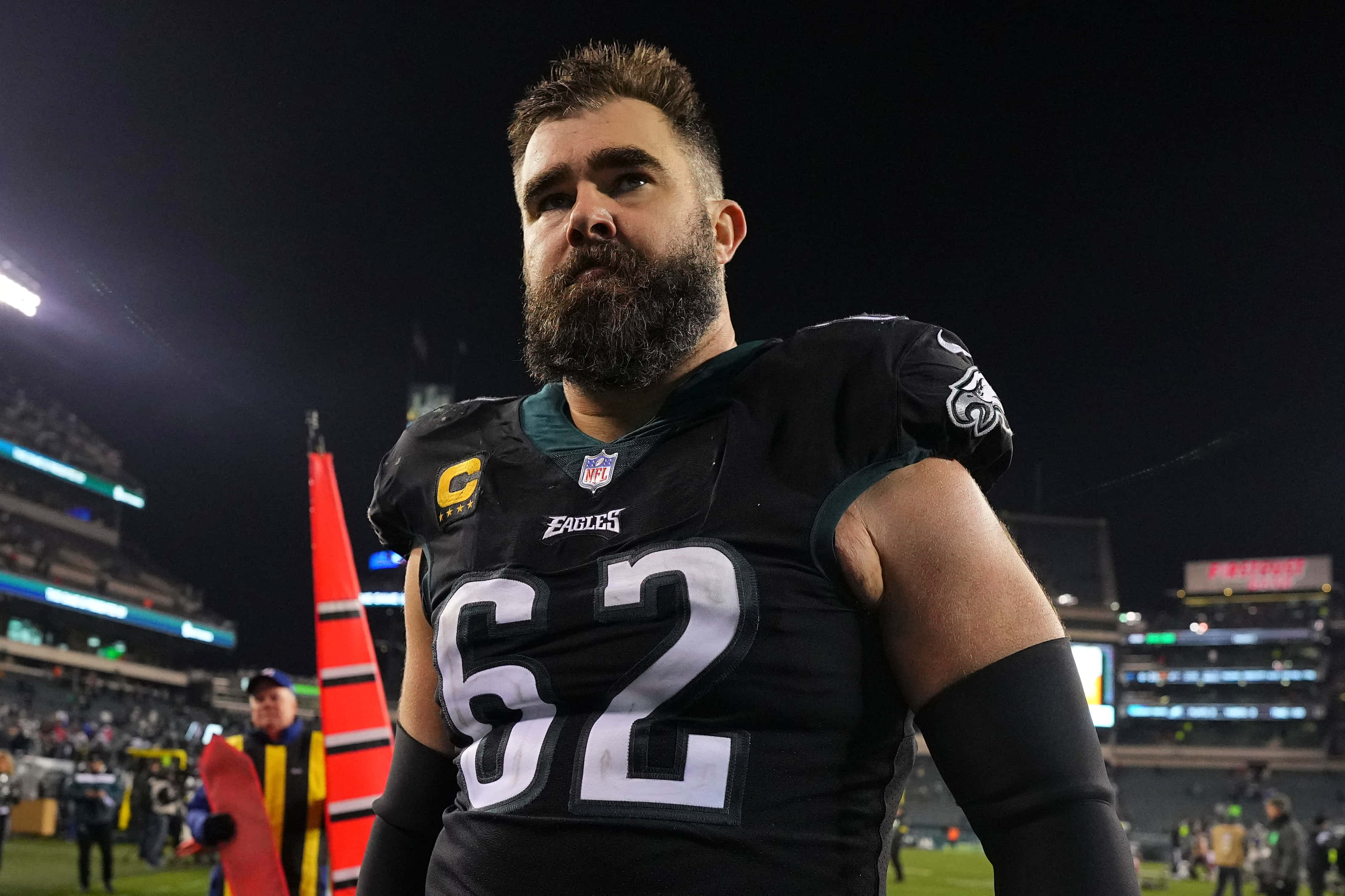 Jason Kelce, black Eagles jersey, number 62, 2K Desktop Wallpaper
