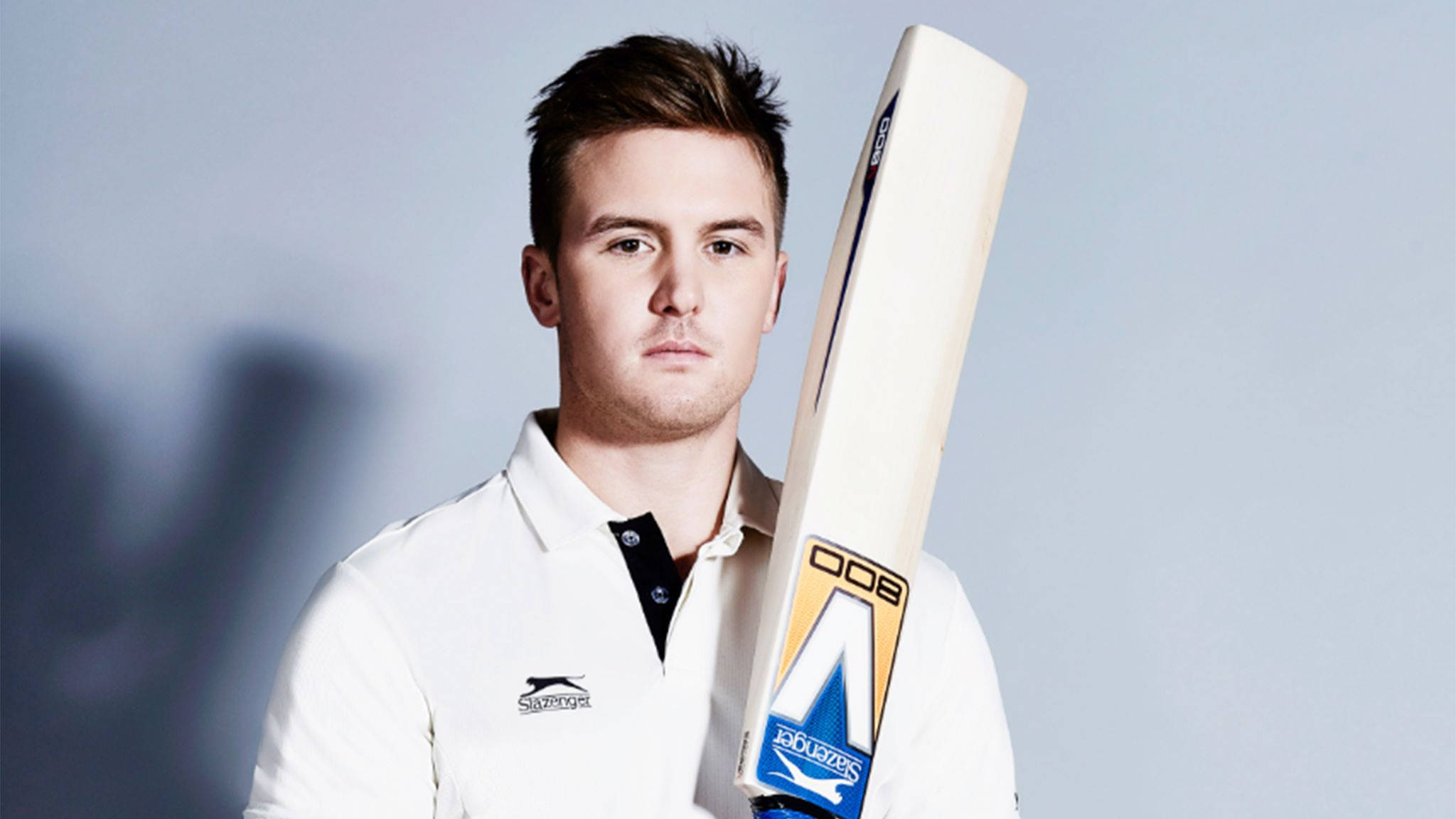 Jason Roy, cricket bat, white polo shirt, Full HD Desktop Wallpaper