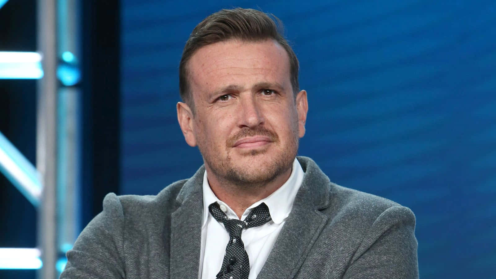 Jason Segel, gray blazer, polka dot tie, HD Desktop Wallpaper