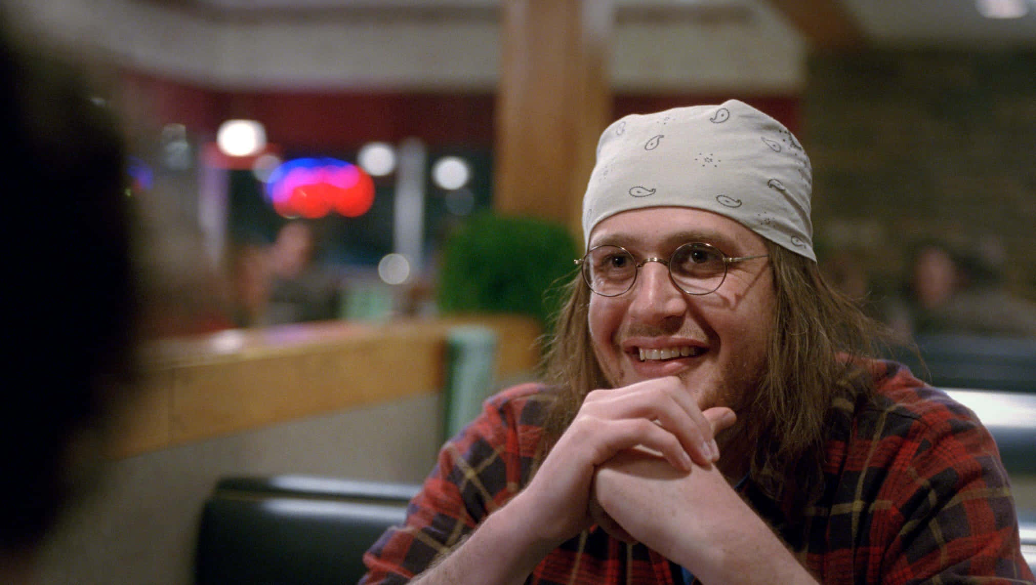 Jason Segel, diner booth, glasses, Full HD Desktop Wallpaper