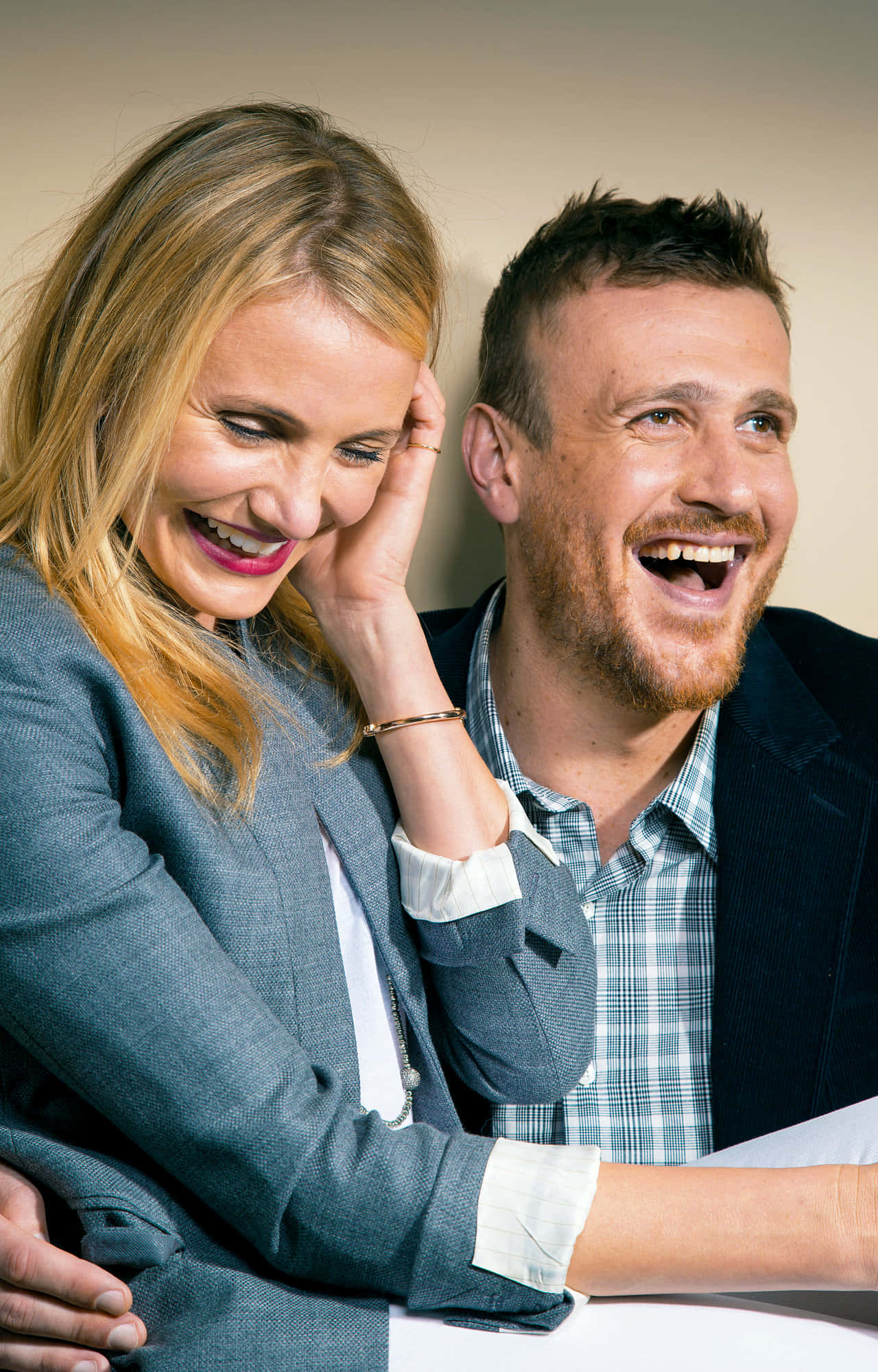 Jason Segel, laughing couple, bright smiles, Full HD Phone Wallpaper