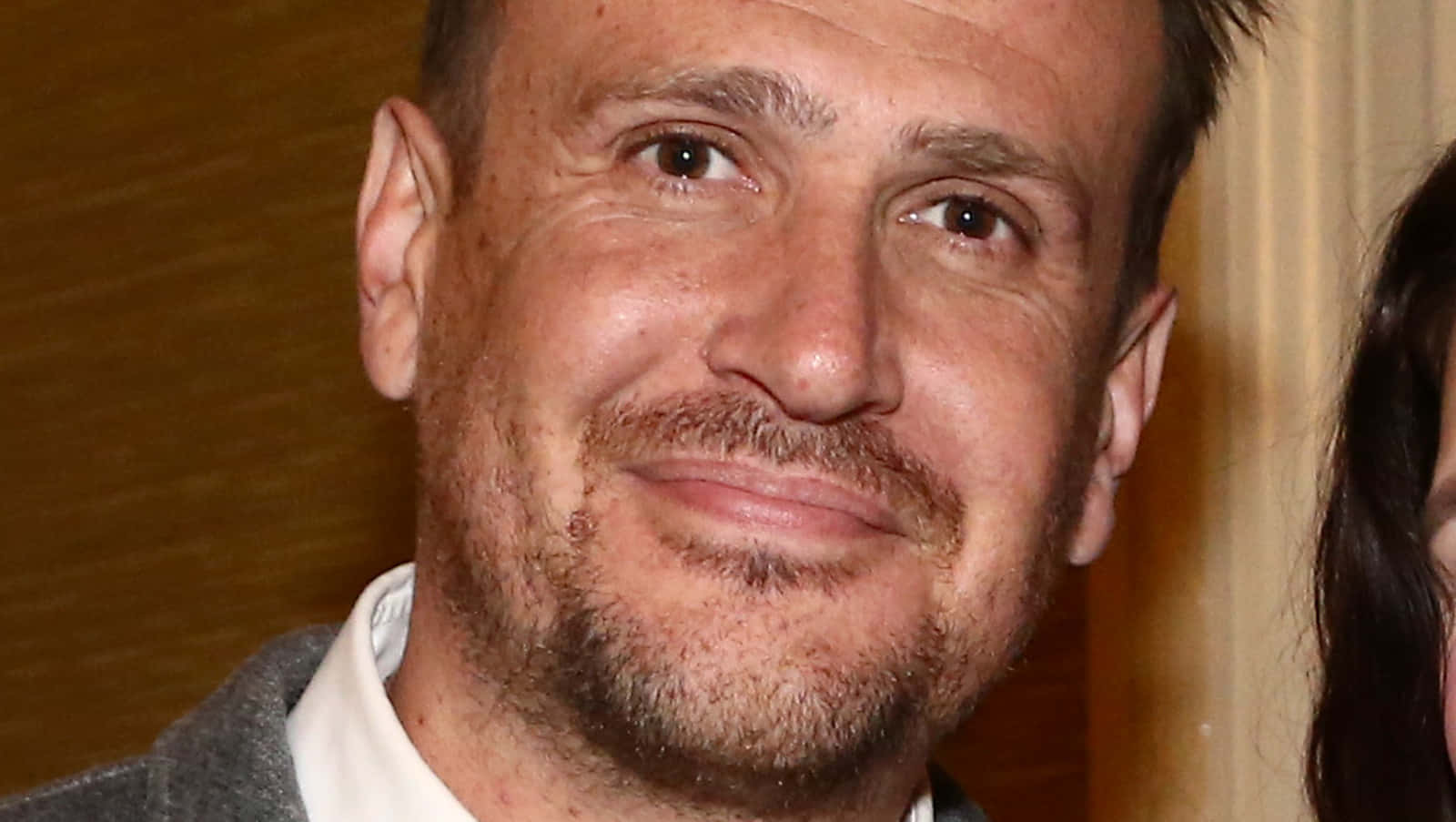 Jason Segel, gray sweater, white collared shirt, HD Desktop Wallpaper