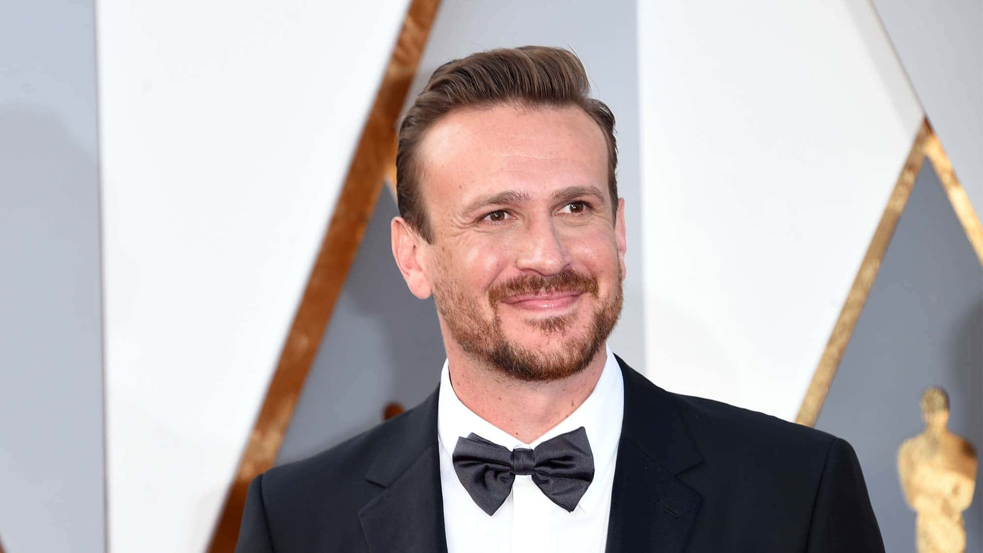 Jason Segel, black tuxedo, bow tie, Full HD Desktop Wallpaper
