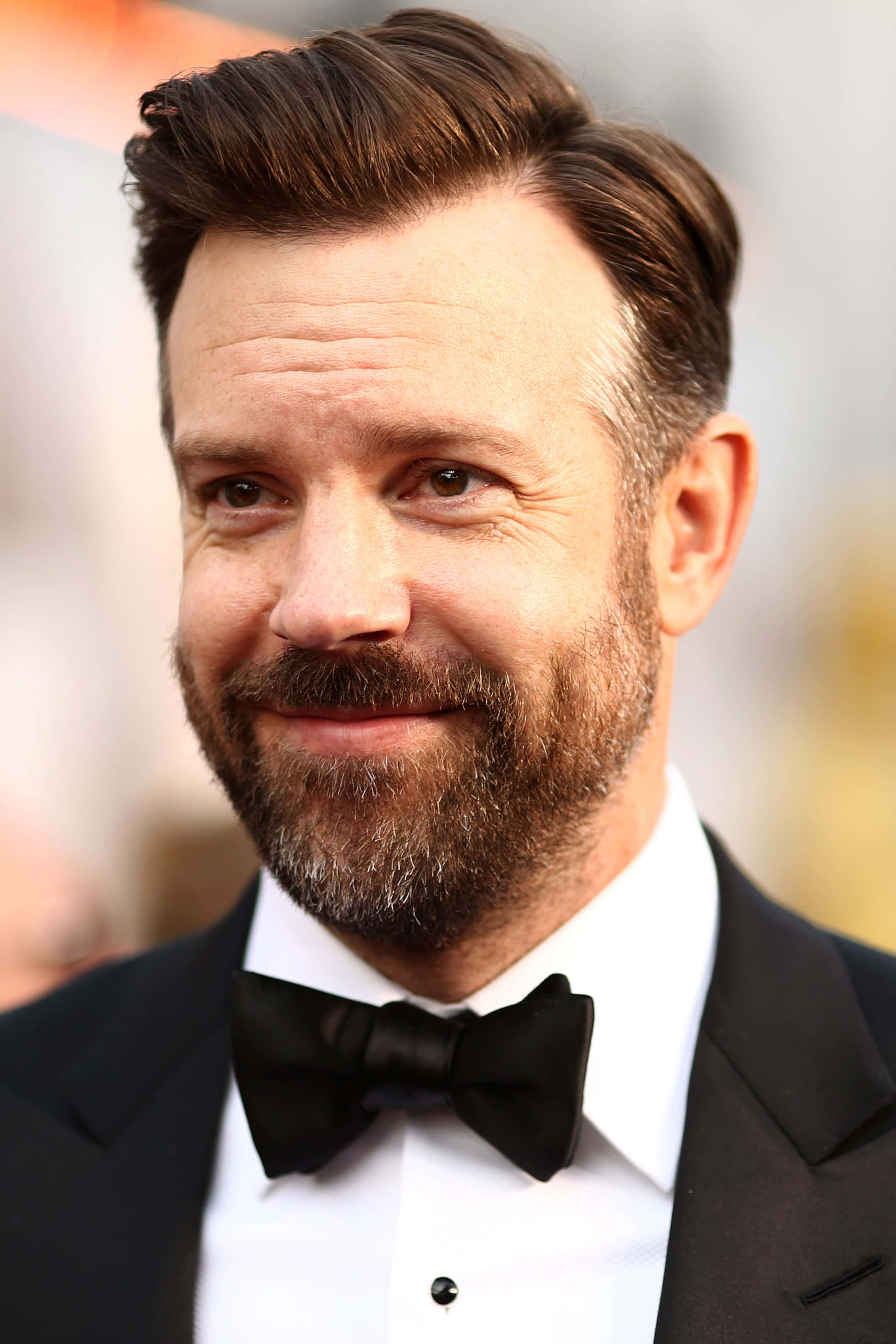 Jason Sudeikis, black tuxedo, bow tie, 2K Phone Wallpaper