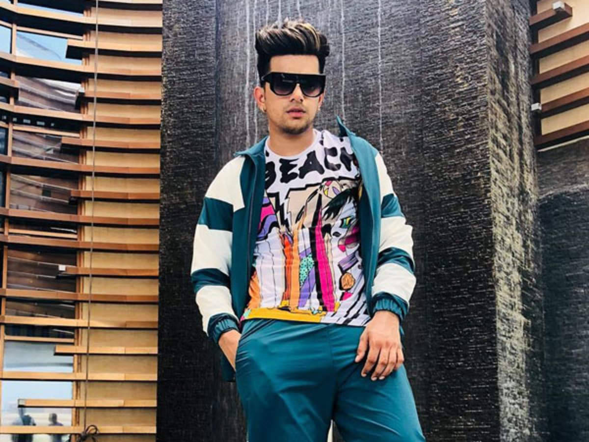 Jass Manak, sunglasses, colorful graphic tee, SD Desktop Wallpaper