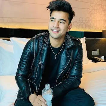 Jass Manak, bed, black leather jacket, SD Desktop Wallpaper