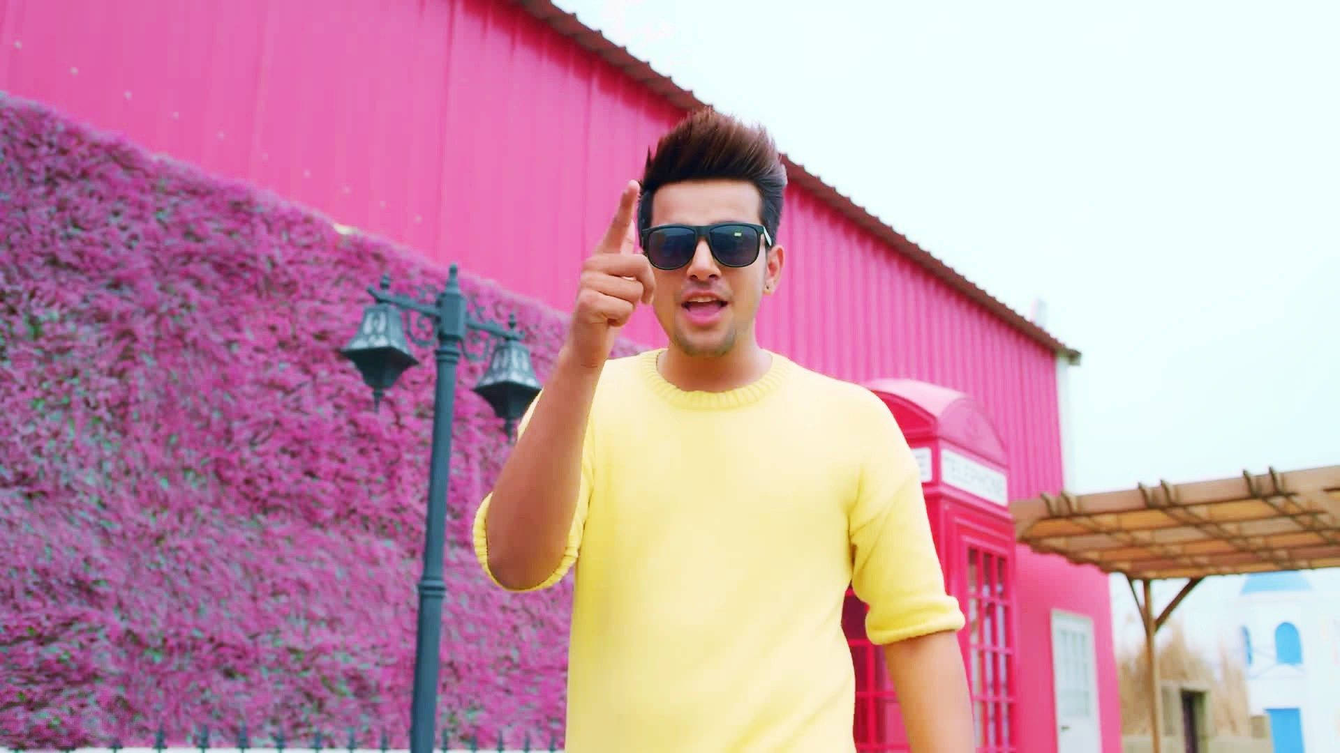 Jass Manak, yellow shirt, sunglasses, Full HD Desktop Wallpaper