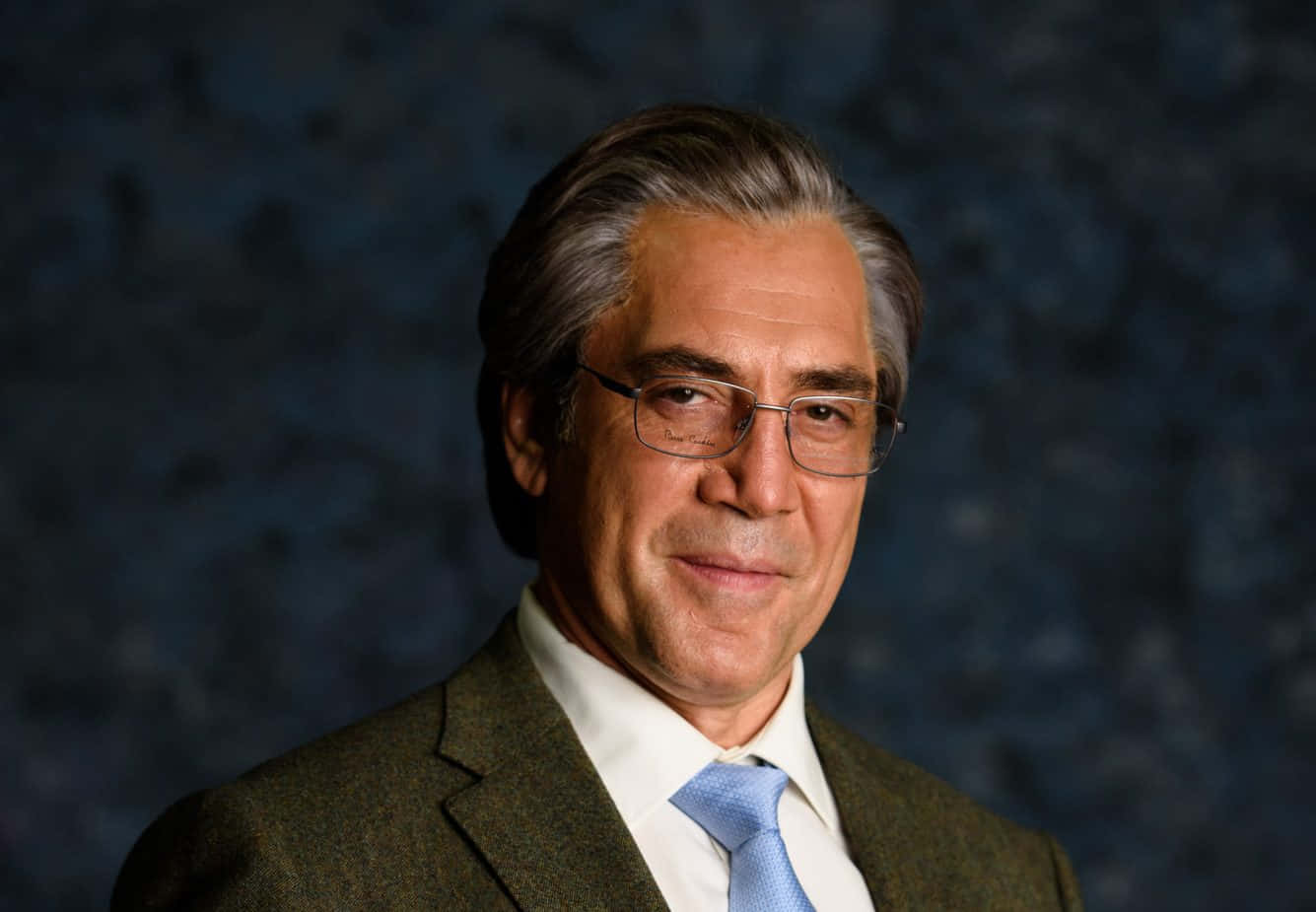 Javier Bardem, tweed suit, light blue tie, HD Desktop Wallpaper