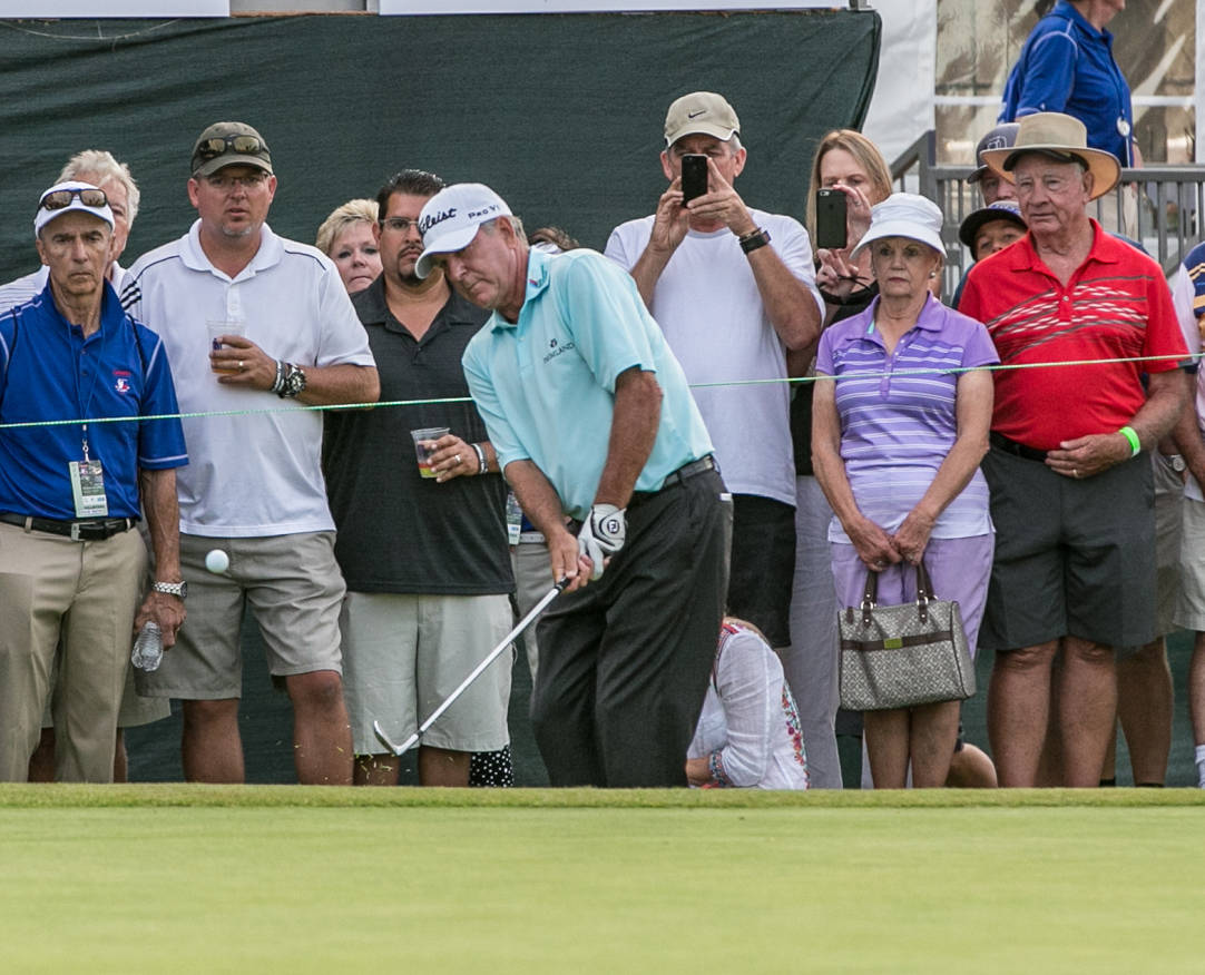 Jay Haas, light blue shirt, green, SD Desktop Wallpaper
