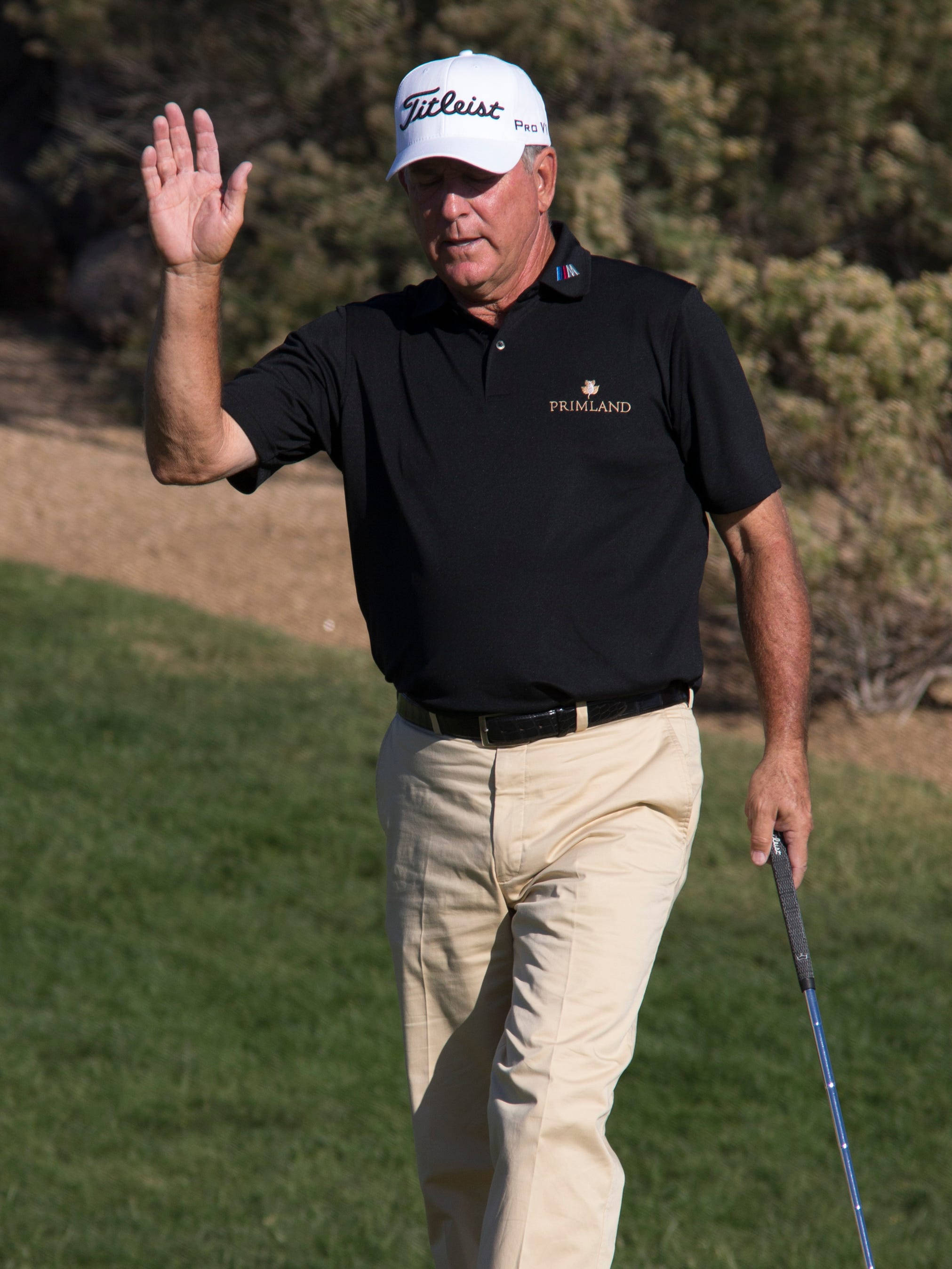 Jay Haas, black polo, white cap, 2K Phone Wallpaper