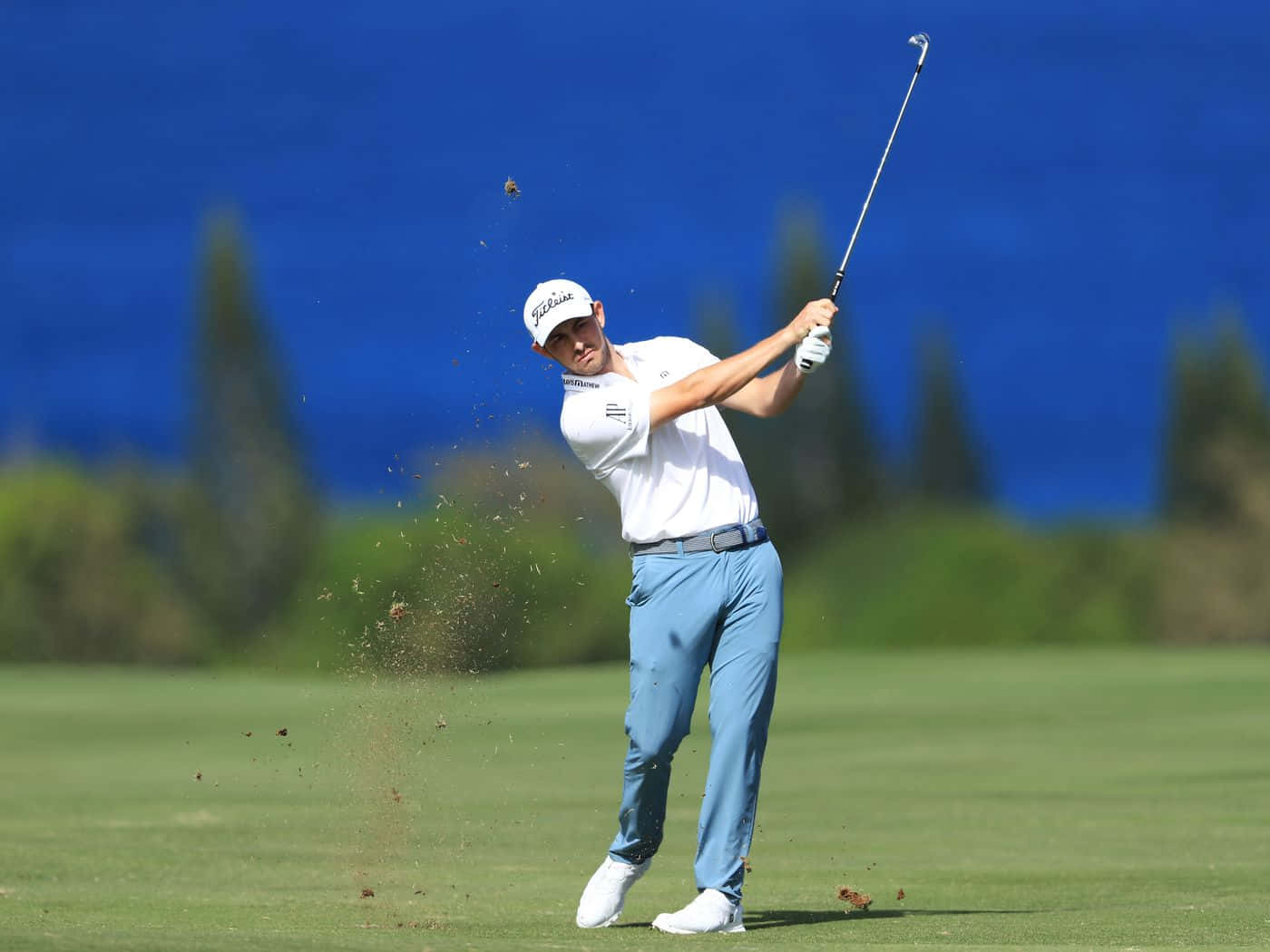 Jb Holmes, white and blue, sunlit green course, HD Desktop Wallpaper
