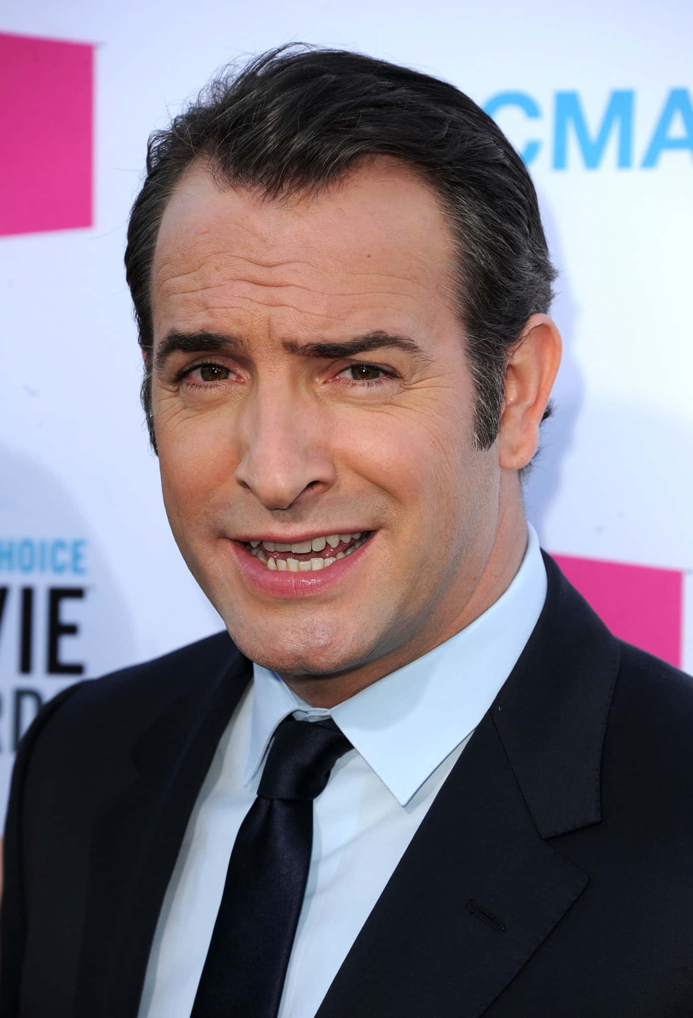 Jean Dujardin, black suit, tie, Full HD Phone Wallpaper
