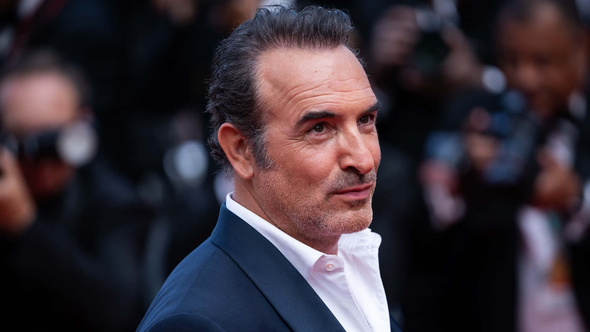 Jean Dujardin, dark suit, white shirt, Full HD Desktop Wallpaper