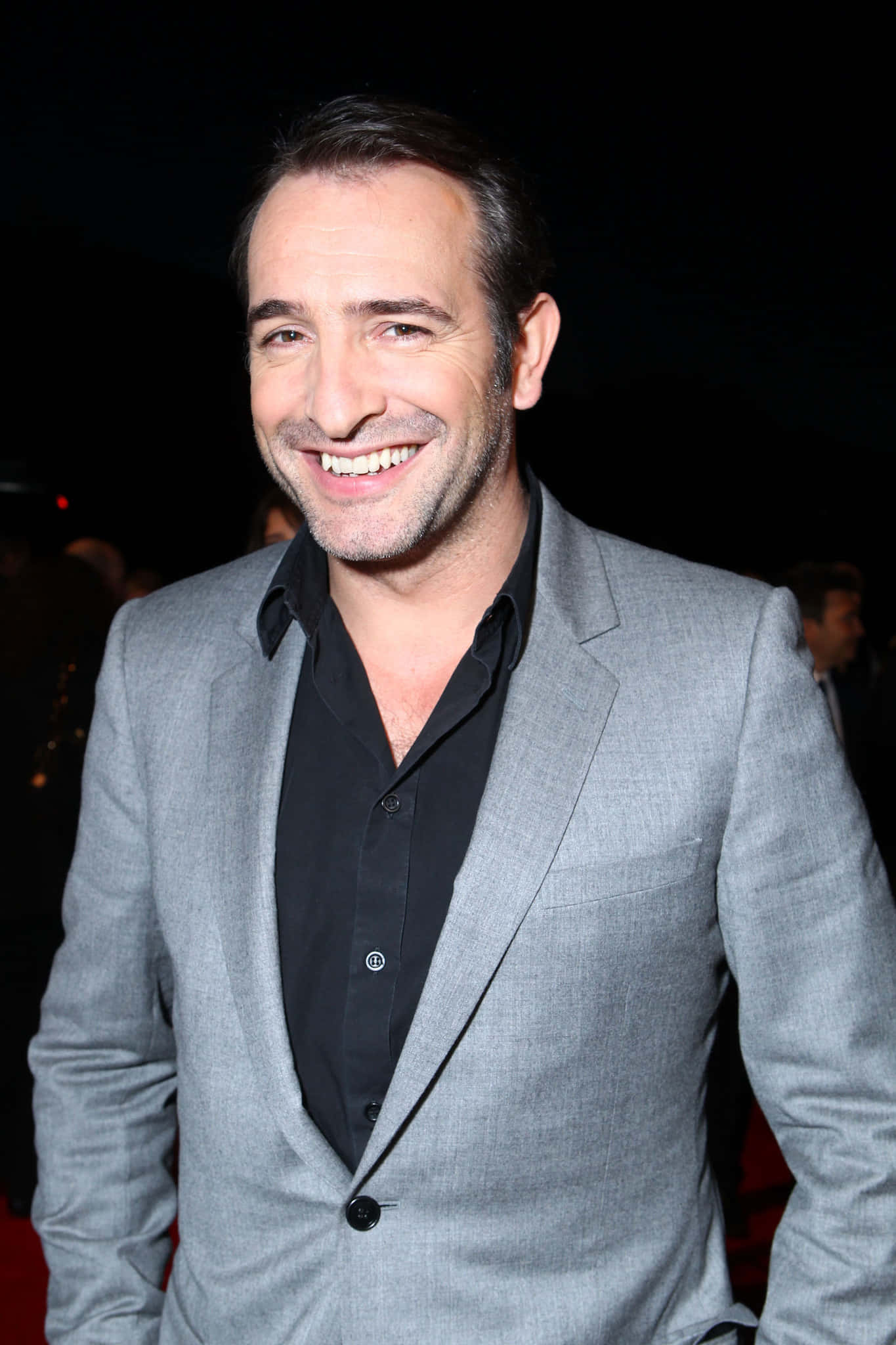 Jean Dujardin, gray suit, black shirt, Full HD Phone Wallpaper