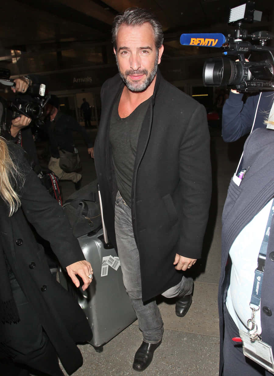 Jean Dujardin, beard, gray hair, SD Phone Wallpaper