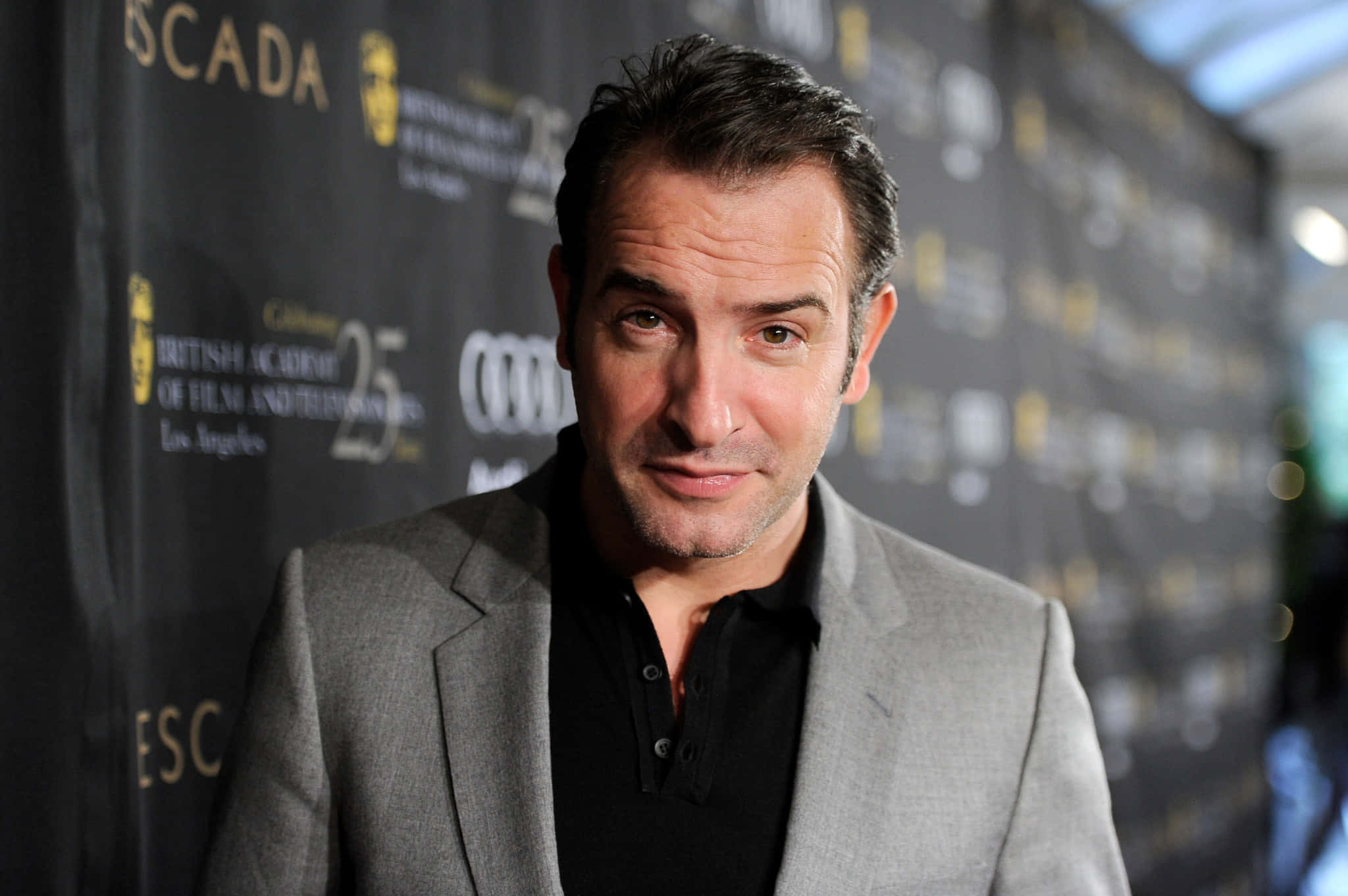 Jean Dujardin, gray suit, black shirt, Full HD Desktop Wallpaper