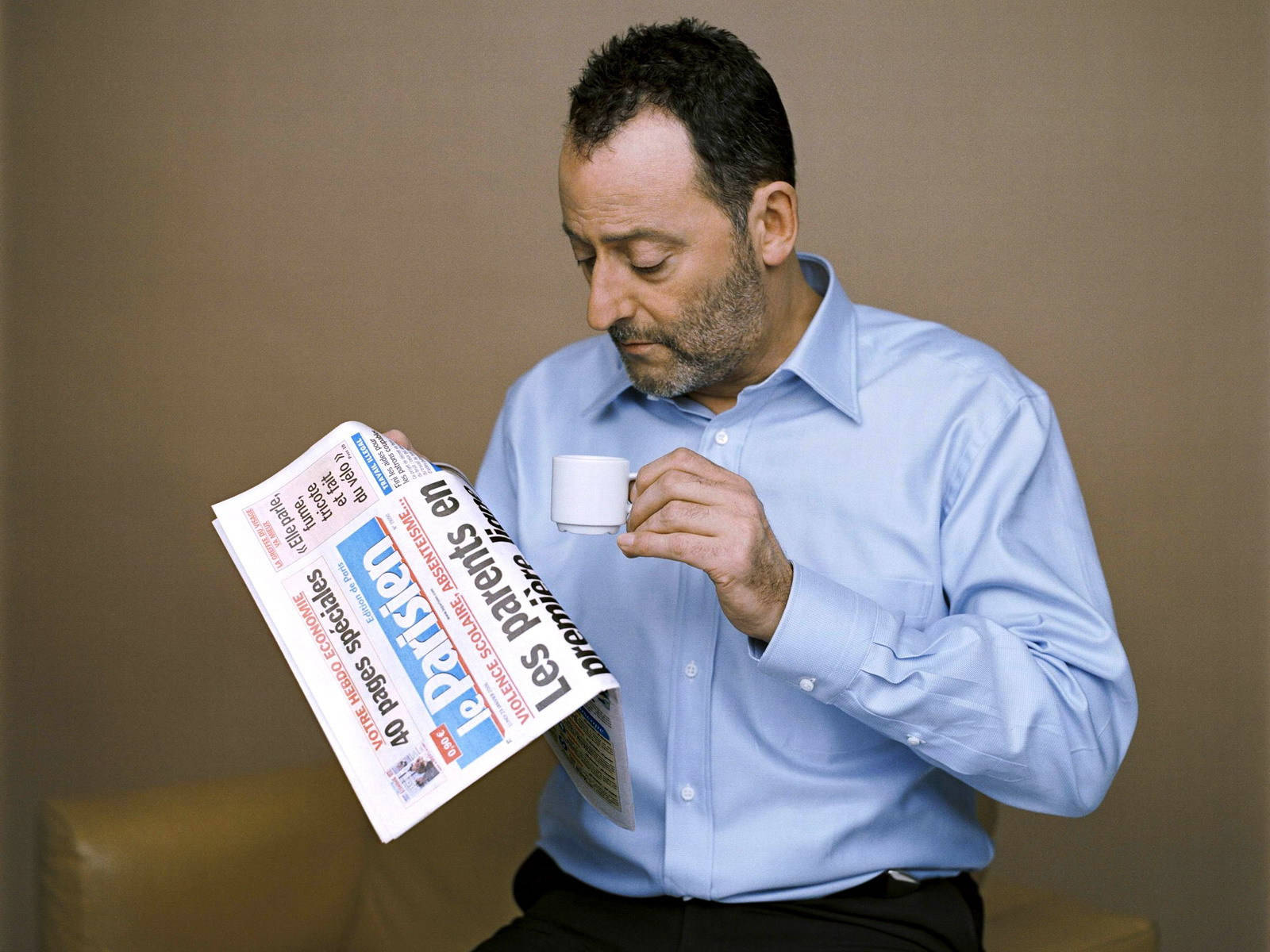 Jean Reno, light blue shirt, white coffee cup, HD Desktop Wallpaper