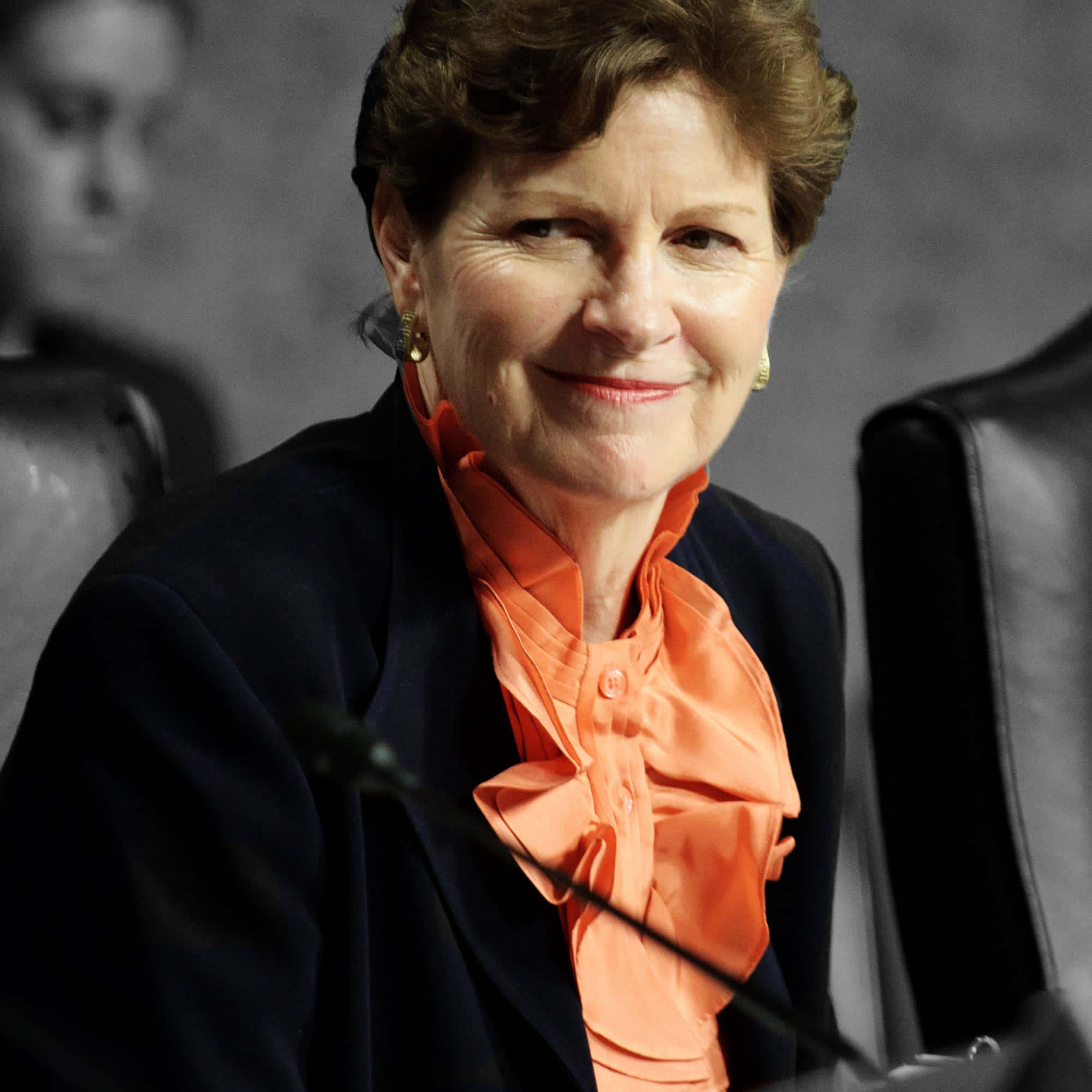 Jeanne Shaheen, short brown hair, dark blazer, Full HD Desktop Wallpaper