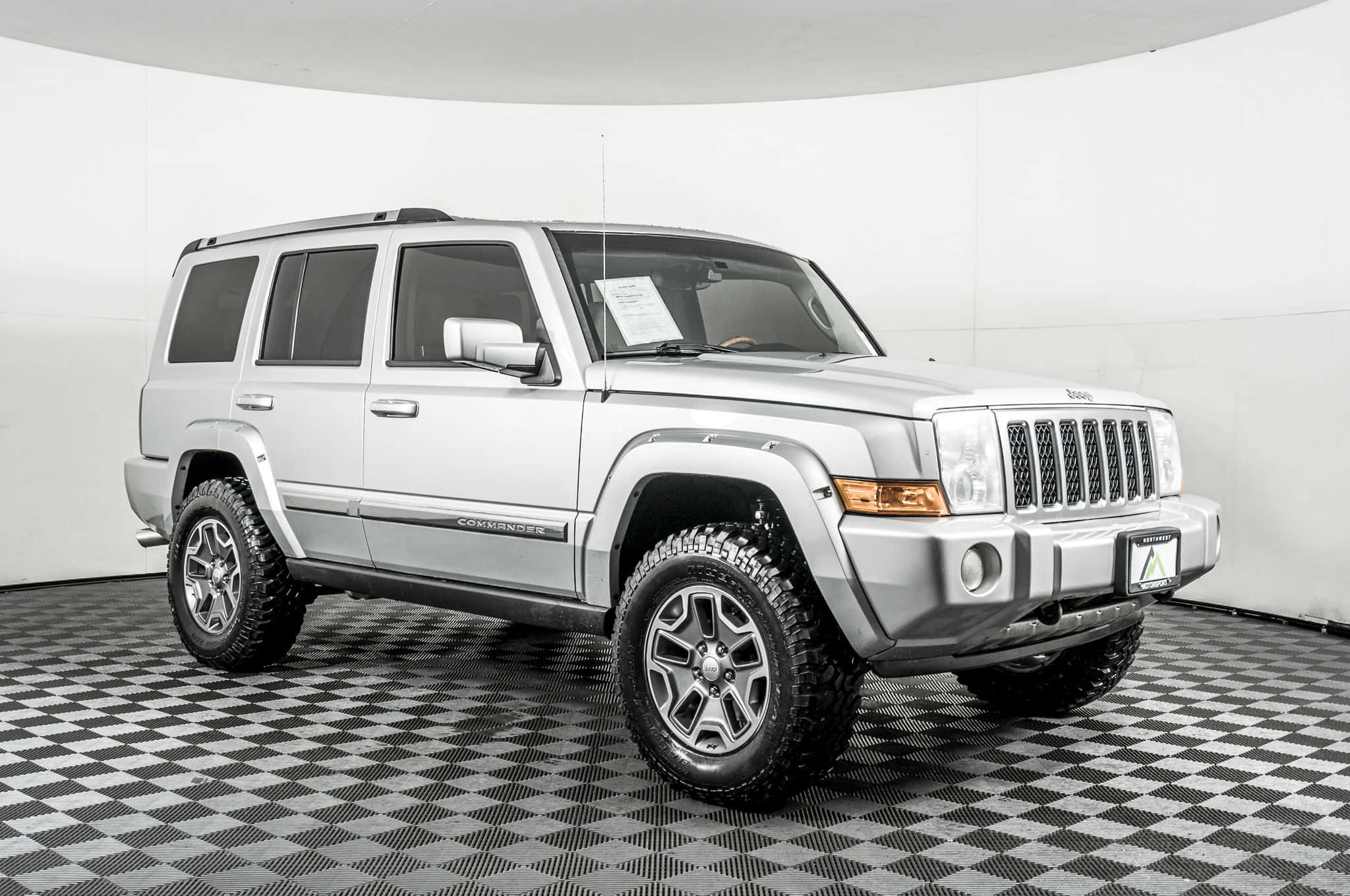 Jeep Commander, silver, rugged tires, Full HD Desktop Wallpaper