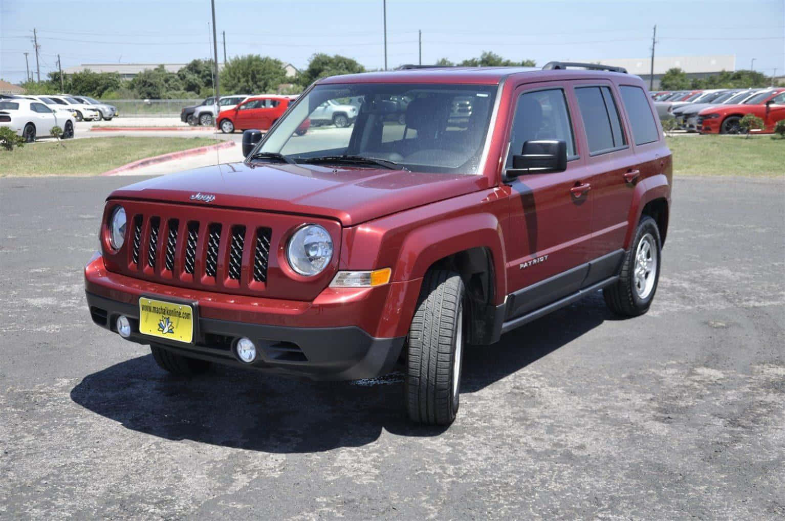 Jeep Patriot, glossy red, sunlit asphalt lot, HD Desktop Wallpaper