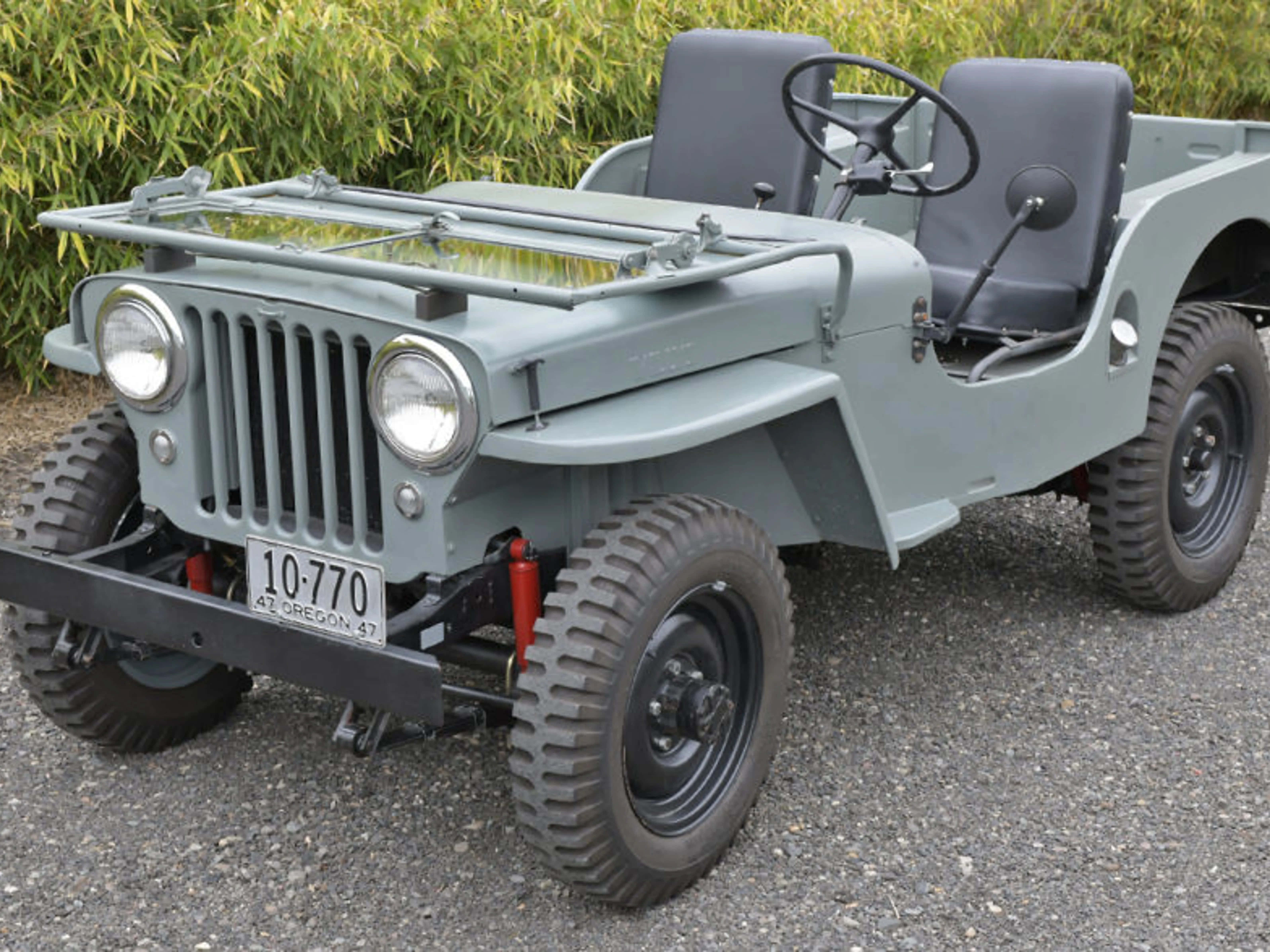 Jeep Willys, olive green, black tires, 5K Desktop Wallpaper