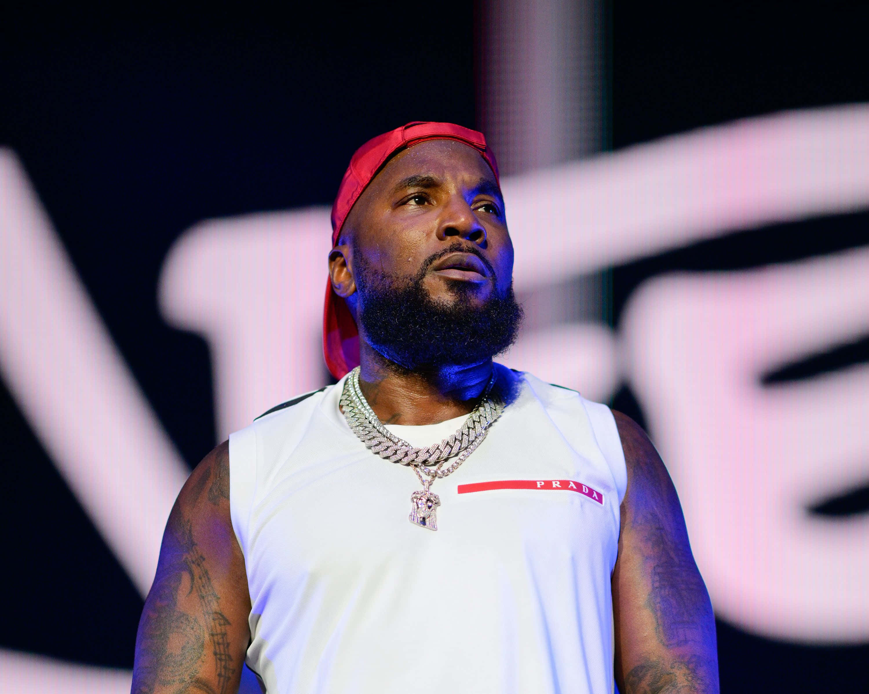 Jeezy, red cap, white Prada tank top, 2K Desktop Wallpaper