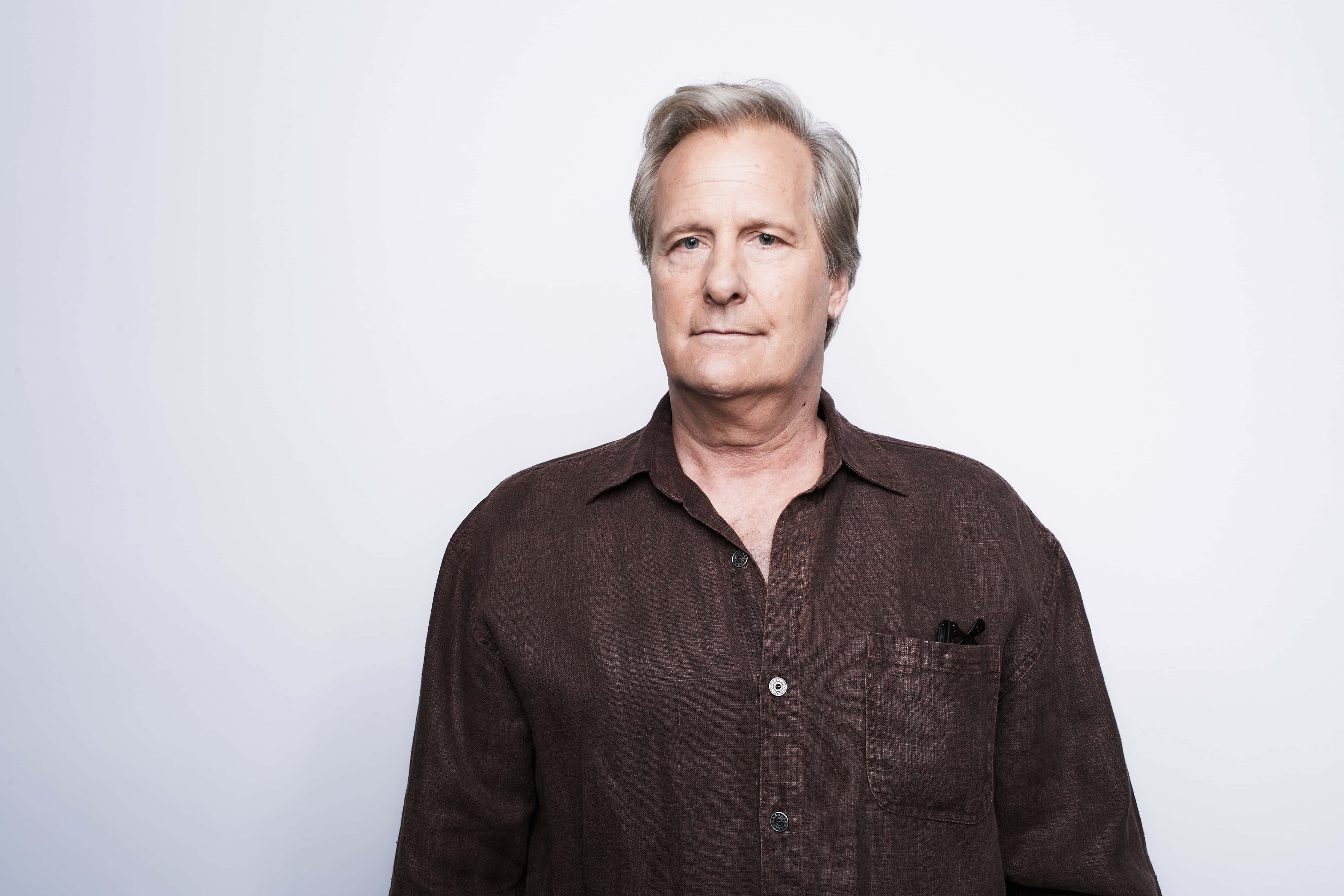 Jeff Daniels, Emmy Award-winning actor, gray hair, 4K Desktop Wallpaper