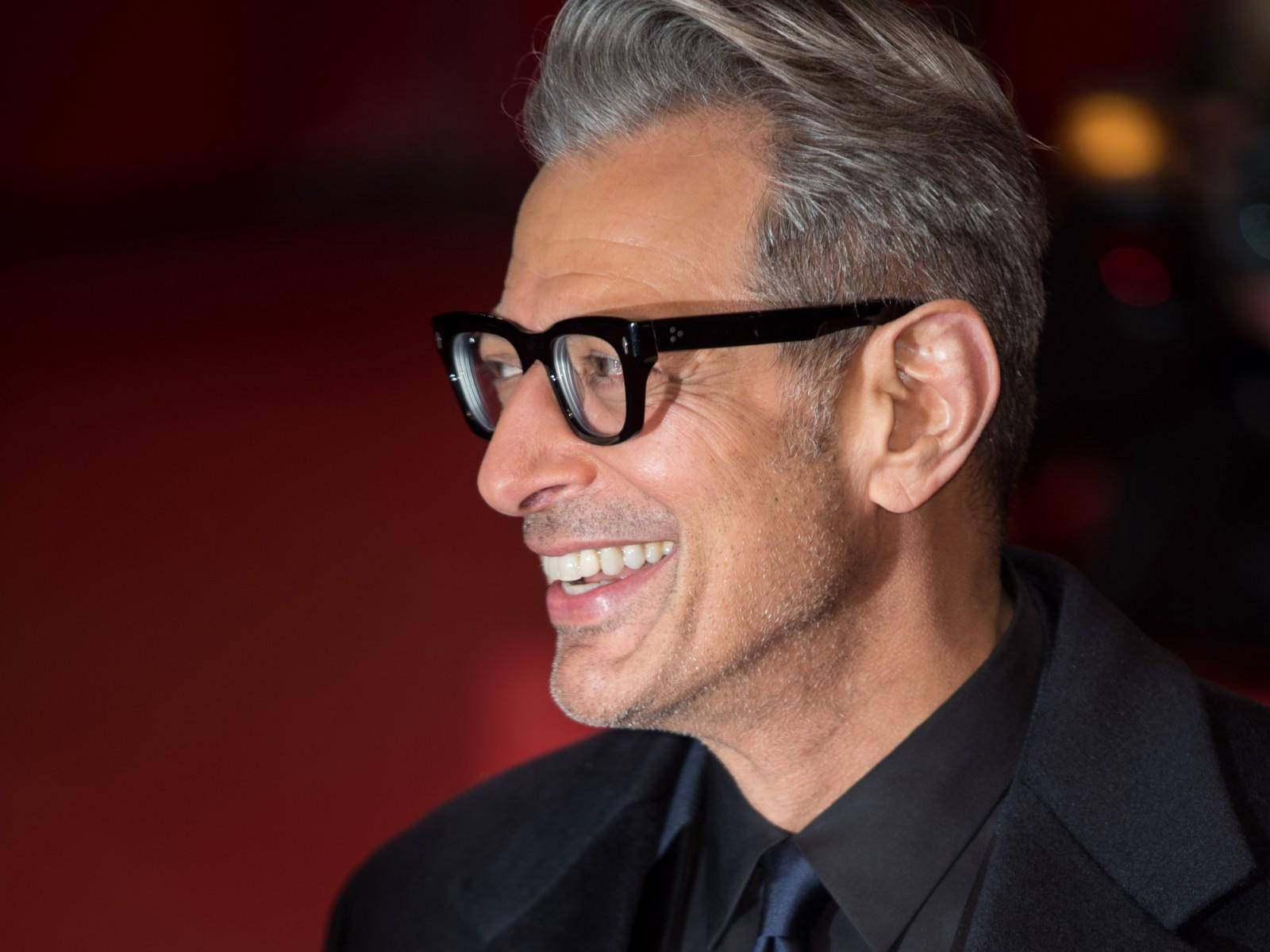 Jeff Goldblum, gray hair, black glasses, HD Desktop Wallpaper