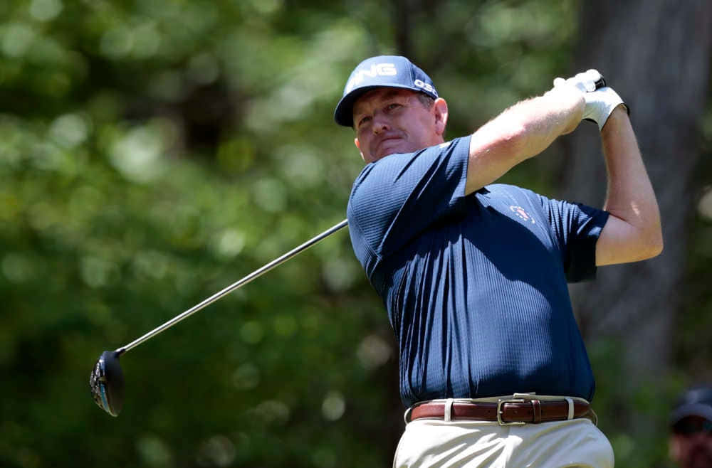 Jeff Maggert, golfer, mid-swing, SD Desktop Wallpaper