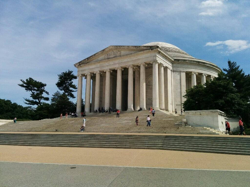 Jefferson Memorial, white marble temple, tall columns, SD Desktop Wallpaper