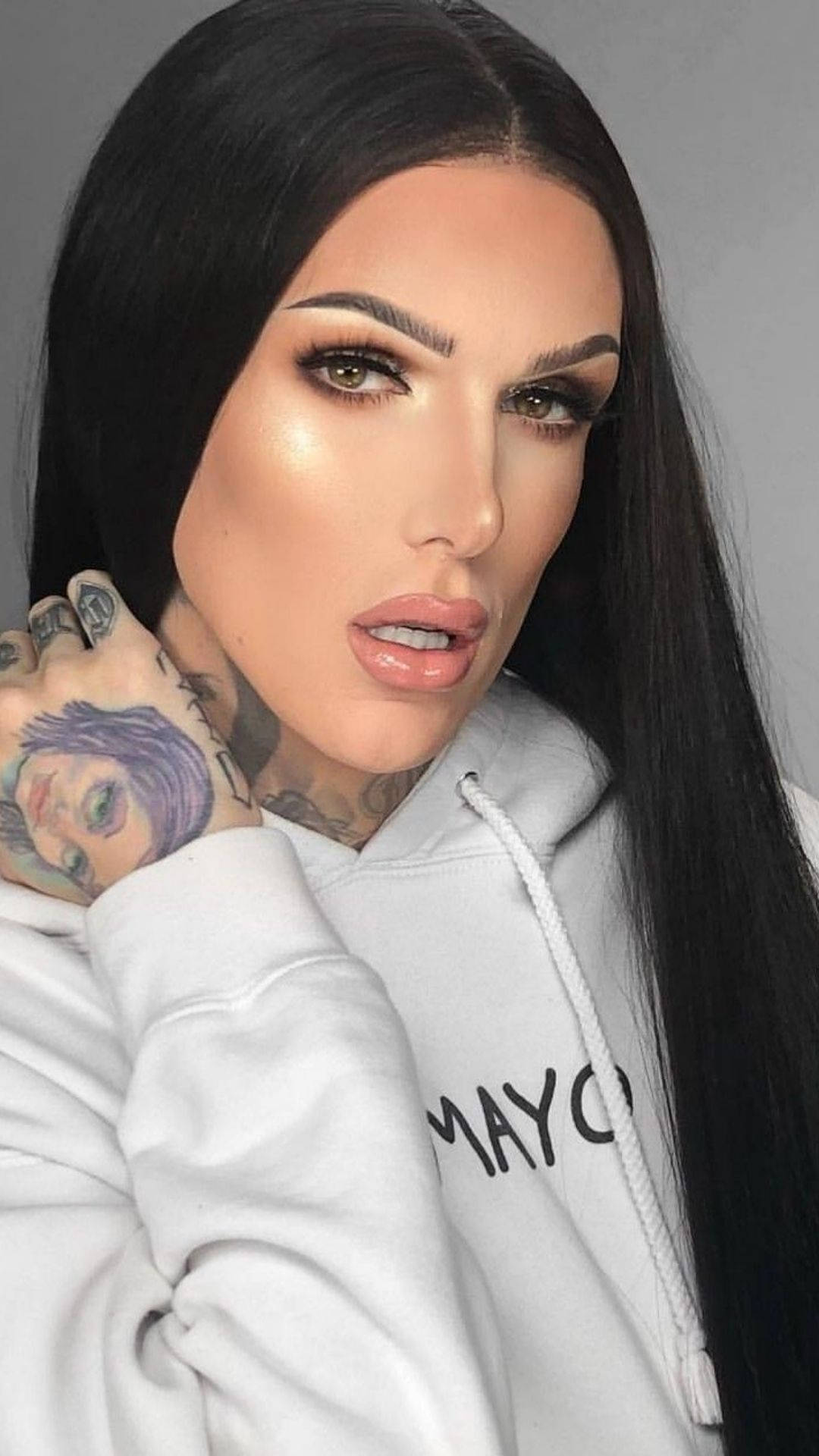 Jeffree Star, white hoodie, long black hair, Full HD Phone Wallpaper