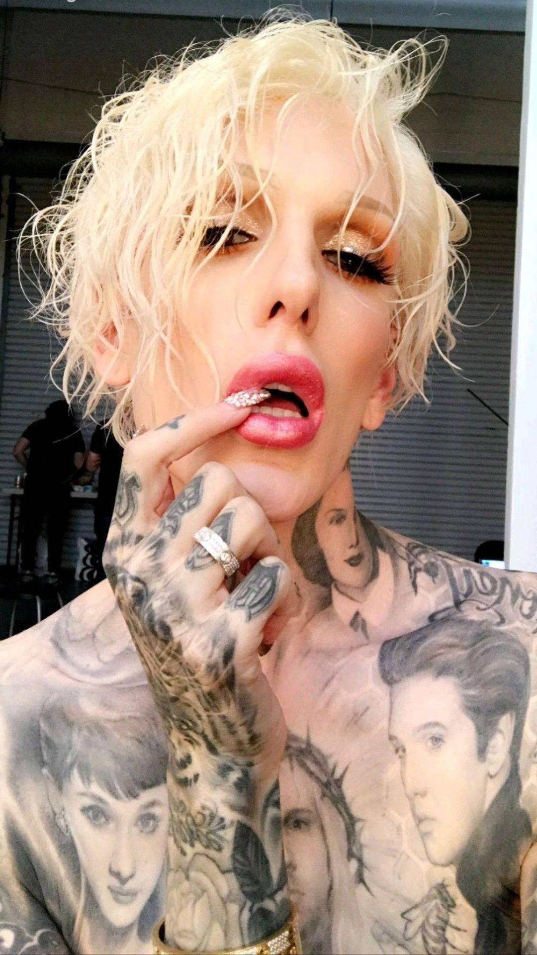 Jeffree Star, platinum blonde hair, tattoos of faces, Full HD Phone Wallpaper
