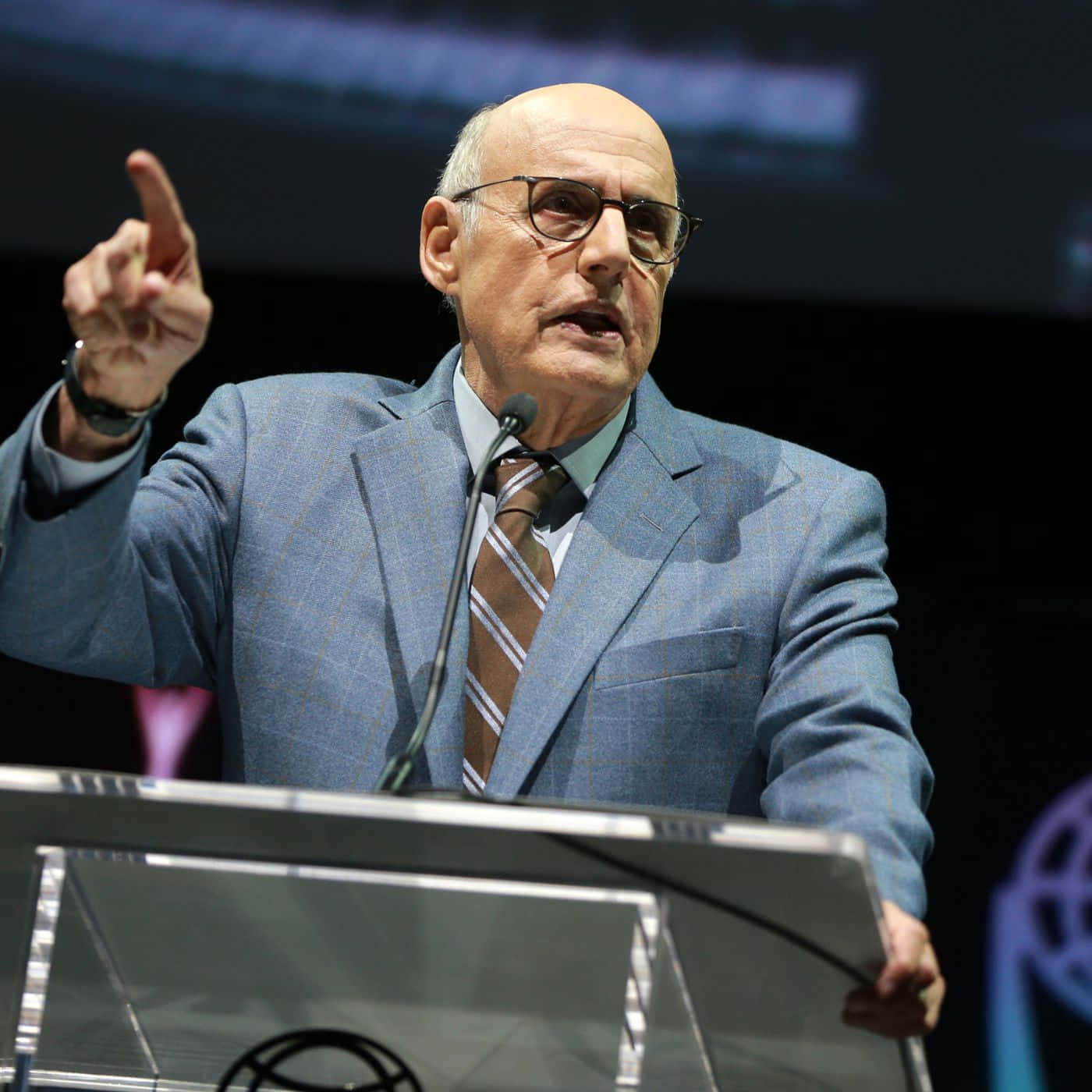 Jeffrey Tambor, black attire, blue suit, HD Desktop Wallpaper