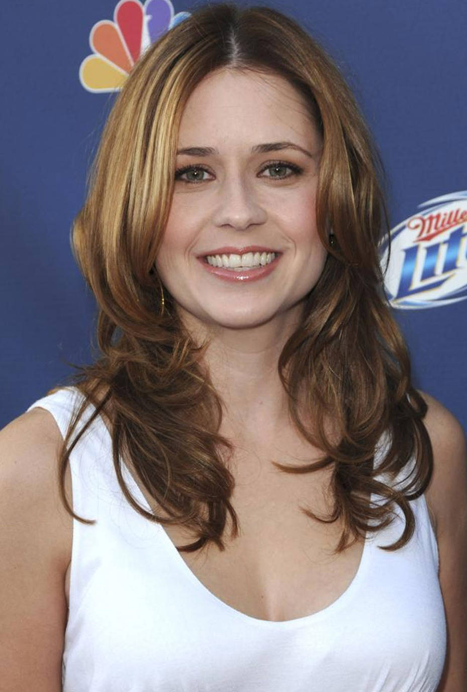 Jenna Fischer, white tank top, blue backdrop, HD Phone Wallpaper