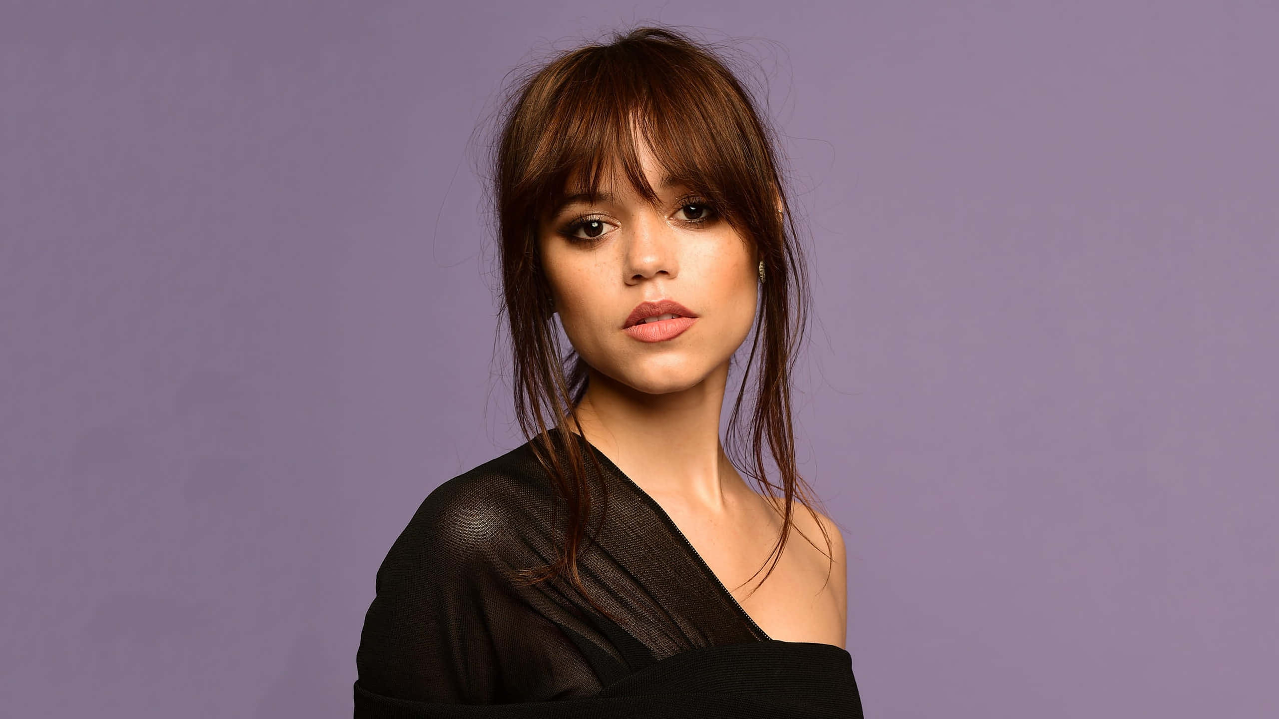 Jenna Ortega, purple backdrop, black sheer top, 2K Desktop Wallpaper