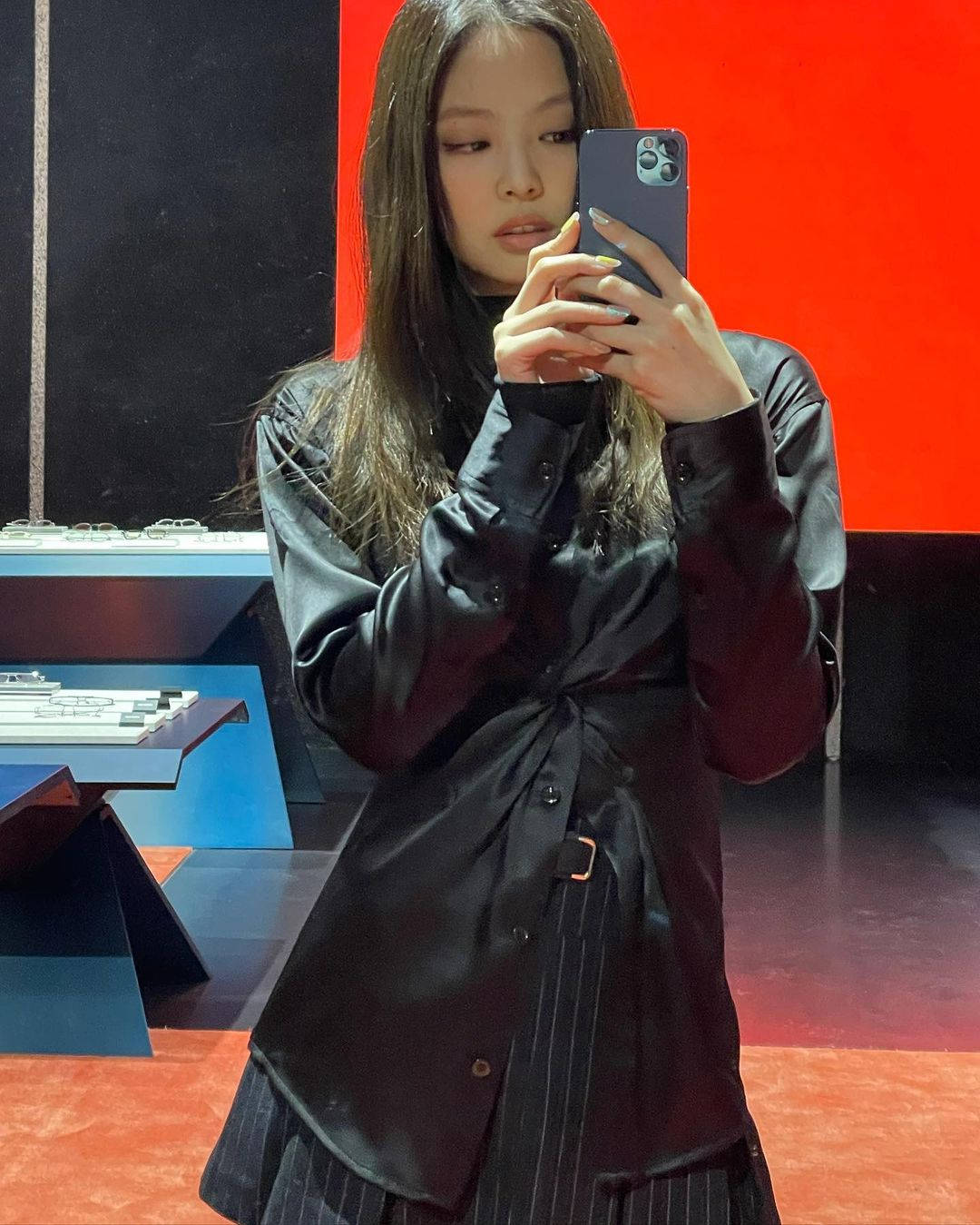 Jennie Kim, black suit, iPhone12 Pro Max, HD Phone Wallpaper