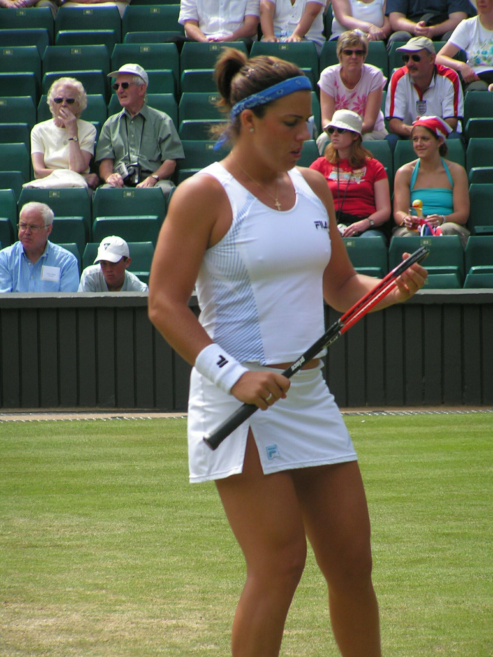 Jennifer Capriati, white athletic dress, grass court, Full HD Phone Wallpaper