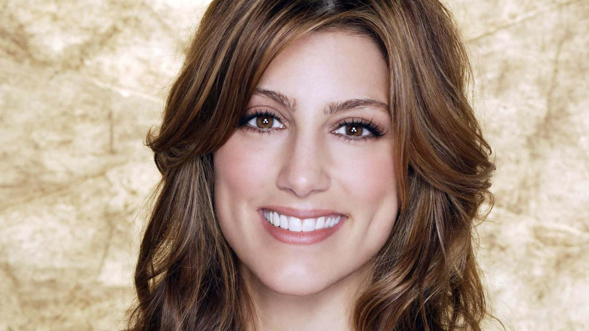 Jennifer Esposito, wavy brown hair, textured golden backdrop, Full HD Desktop Wallpaper