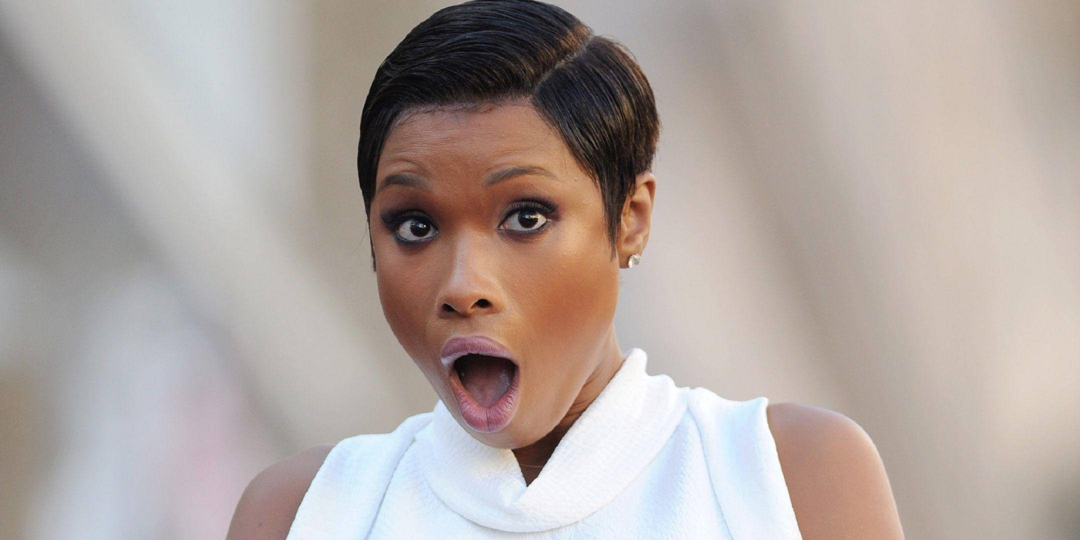 Jennifer Hudson, short dark hair, wide eyes, Full HD Desktop Wallpaper