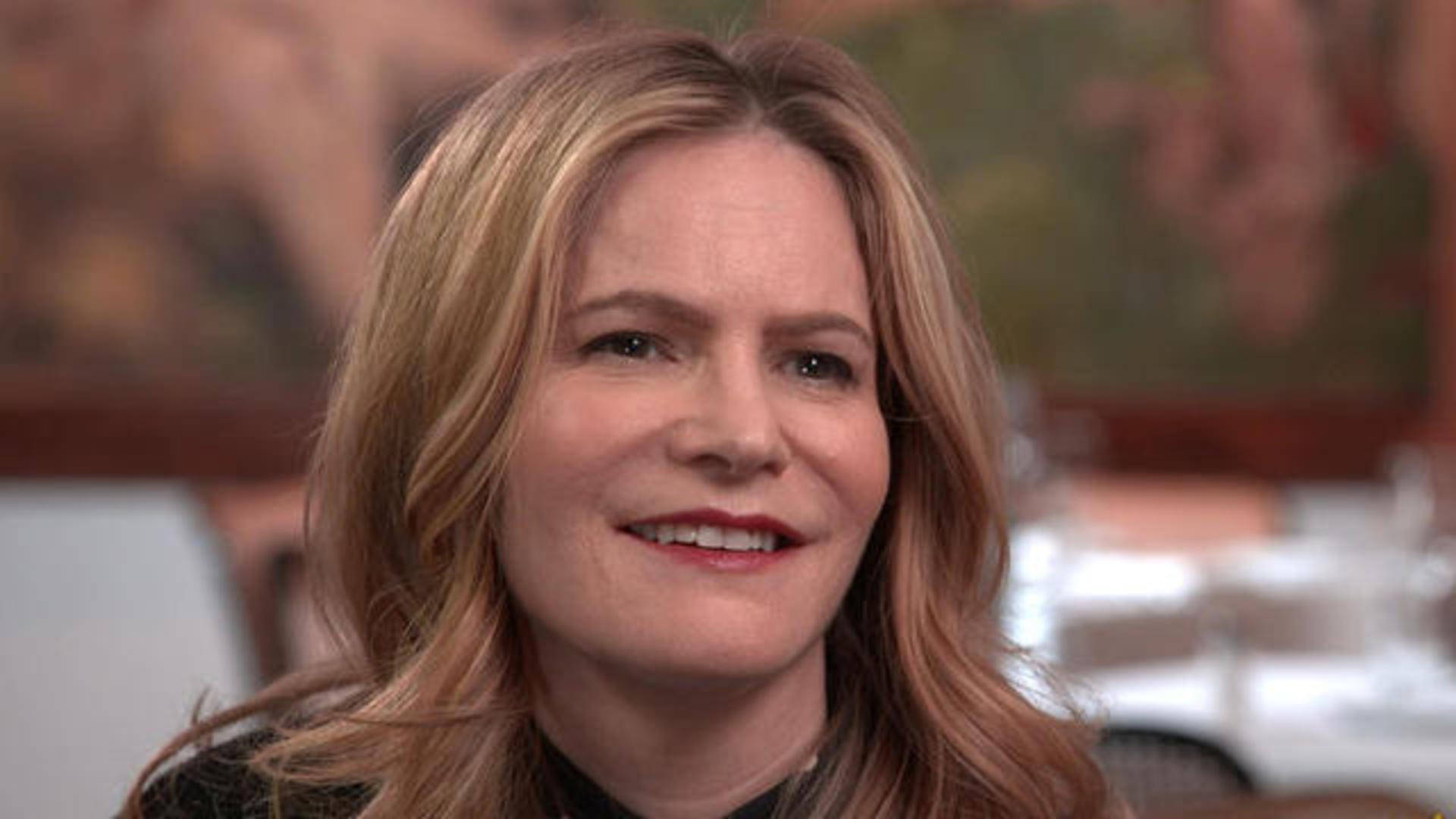 Jennifer Jason Leigh, blonde hair, red lipstick, Full HD Desktop Wallpaper