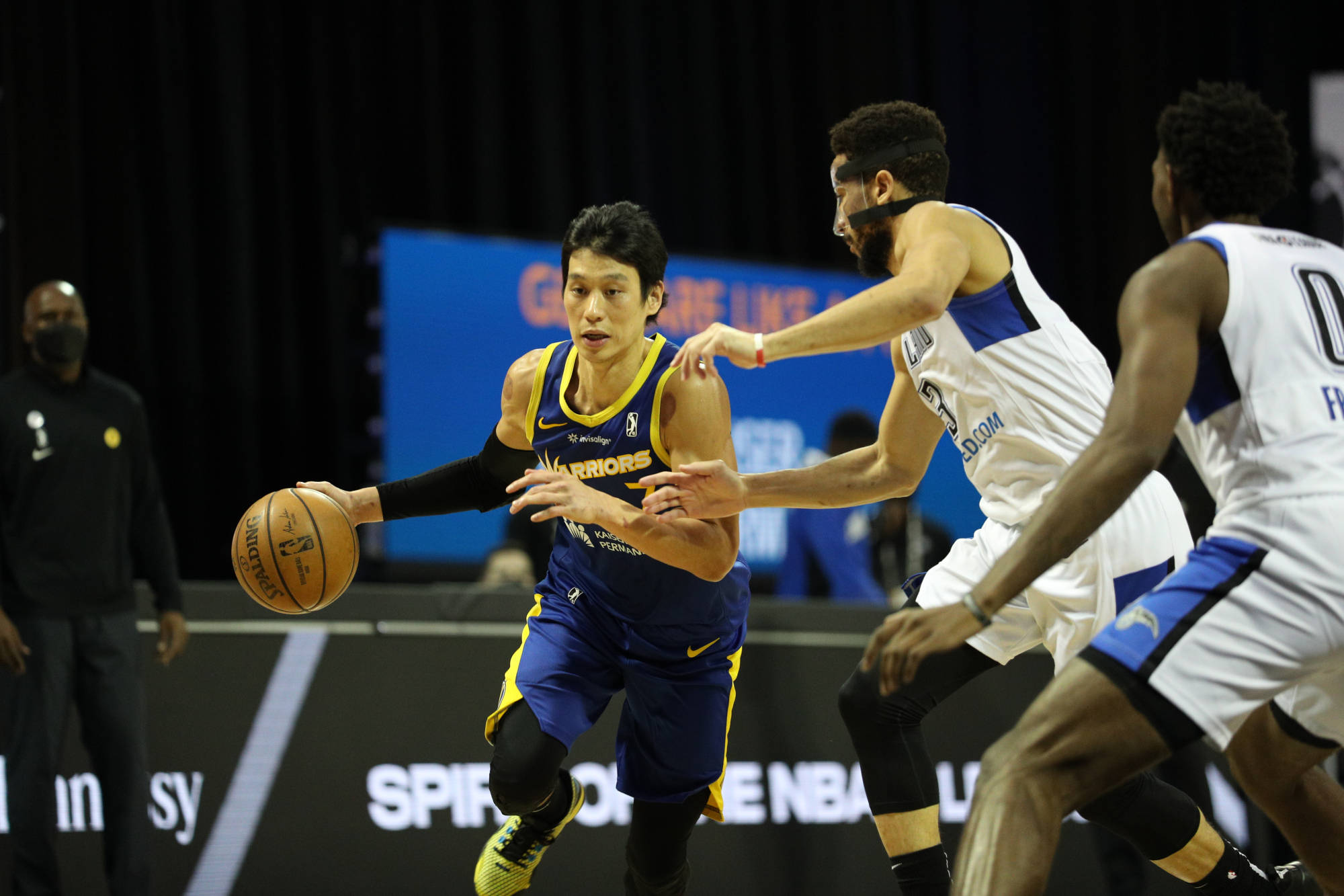 Jeremy Lin, blue and yellow Warriors jersey, white jerseys, Full HD Desktop Wallpaper