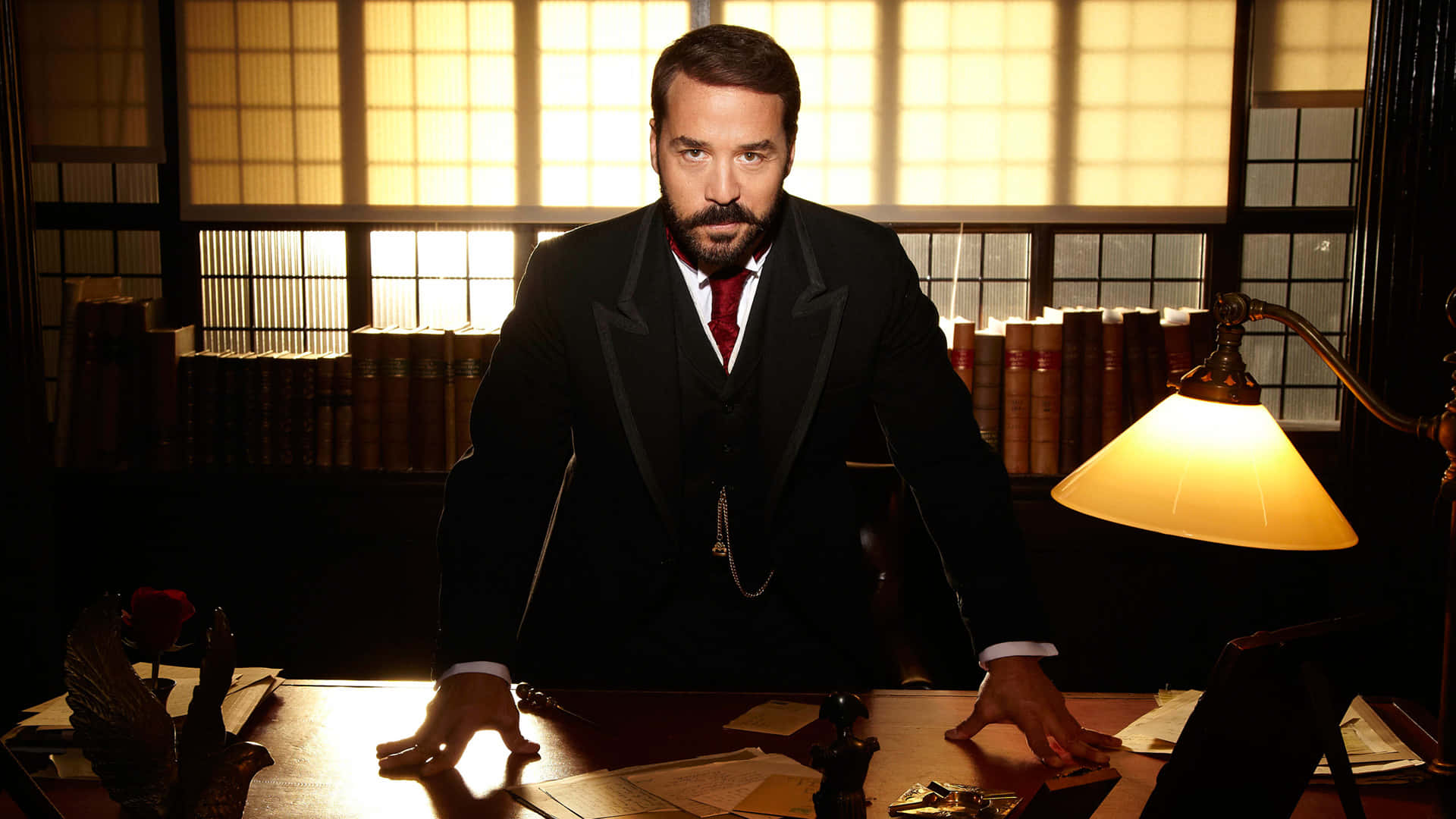 Jeremy Piven, black suit, wooden desk, Full HD Desktop Wallpaper
