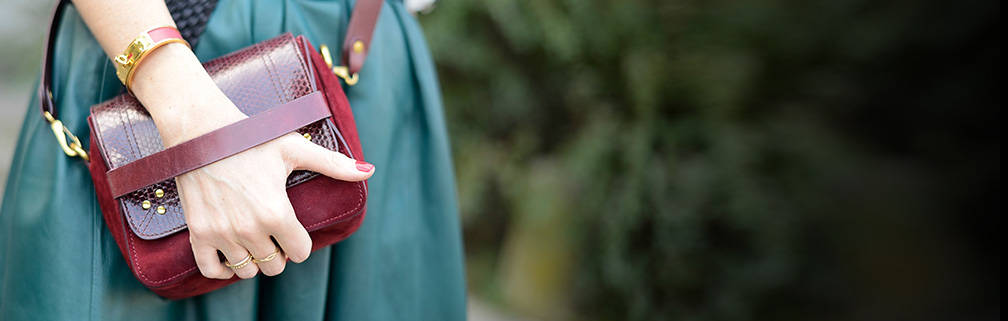 Jérôme Dreyfuss, burgundy snakeskin clutch, teal dress, SD Desktop Wallpaper
