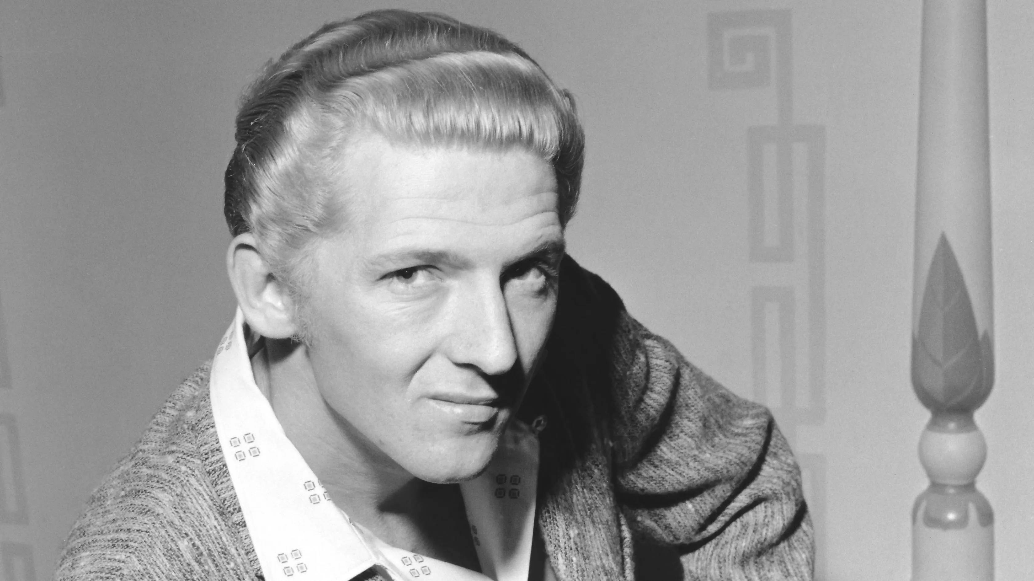 Jerry Lee Lewis, grayscale, slicked back hair, 2K Desktop Wallpaper