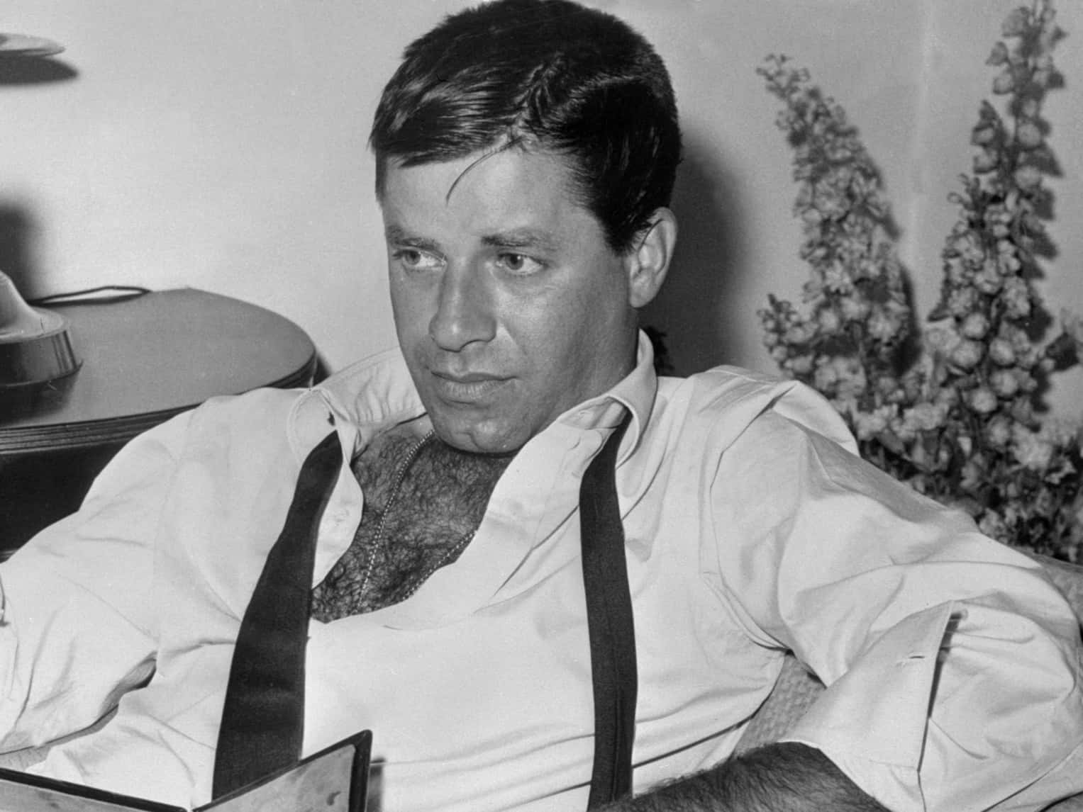 Jerry Lewis, black and white portrait, white shirt, HD Desktop Wallpaper