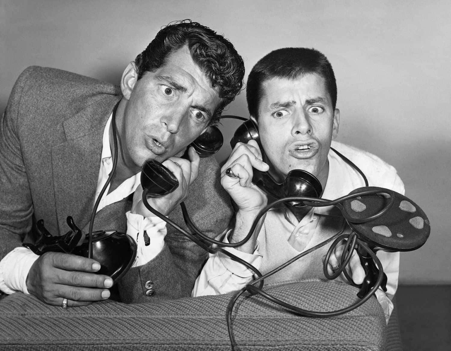 Jerry Lewis, vintage telephones, plain studio backdrop, HD Desktop Wallpaper