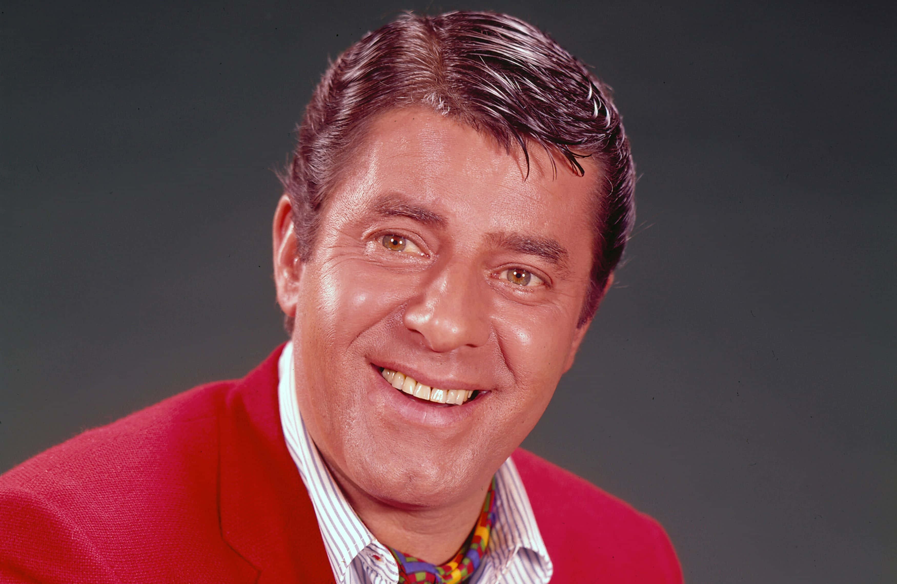 Jerry Lewis, red blazer, colorful tie, 2K Desktop Wallpaper