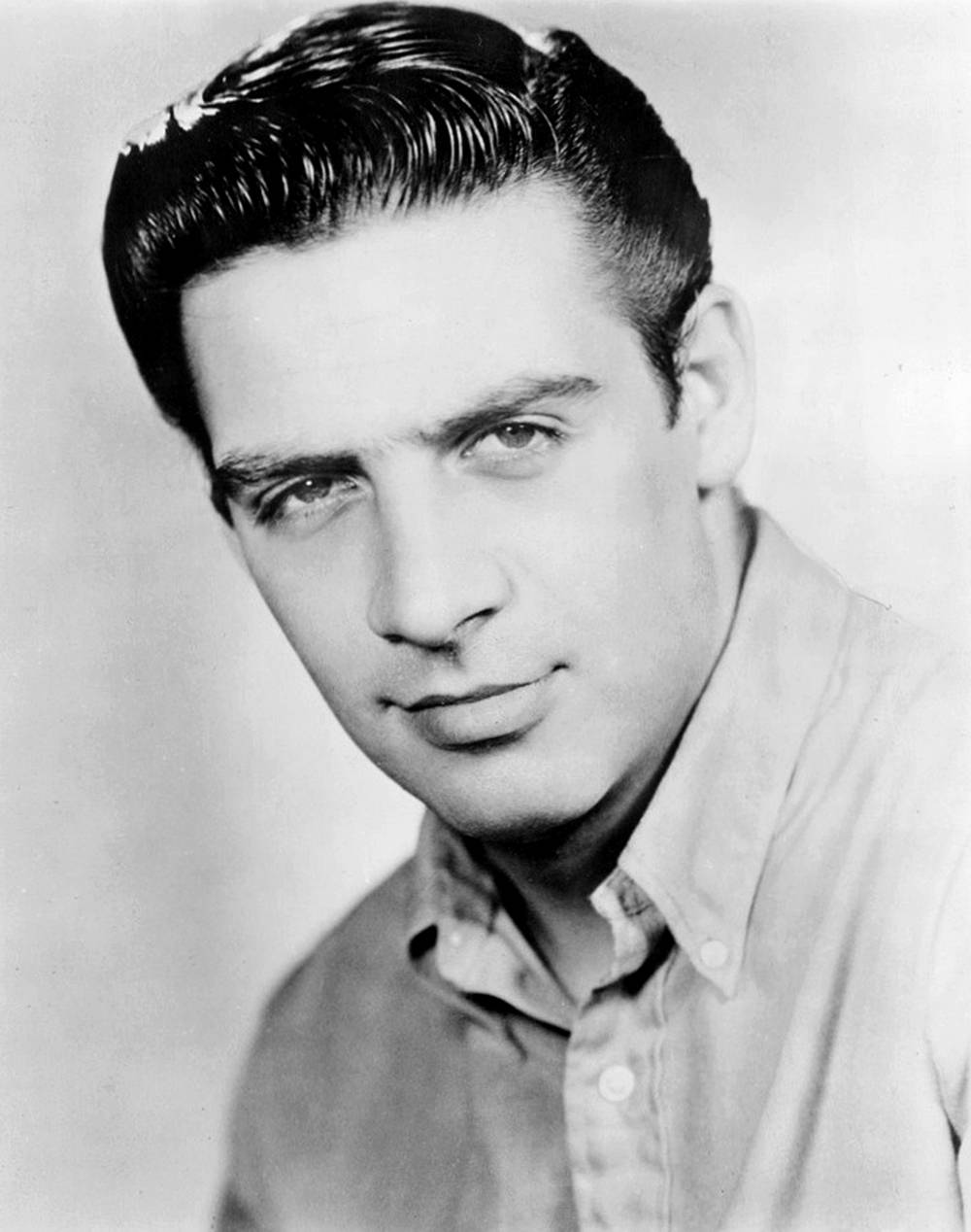 Jerry Orbach, black and white portrait, slicked back hair, SD Phone Wallpaper